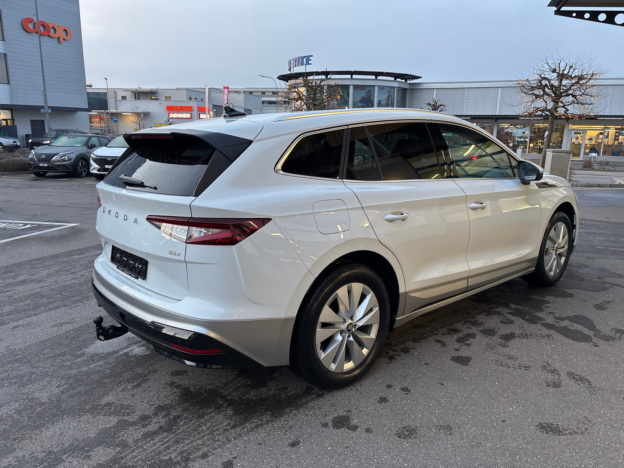 listing desktop thumbnail image 5