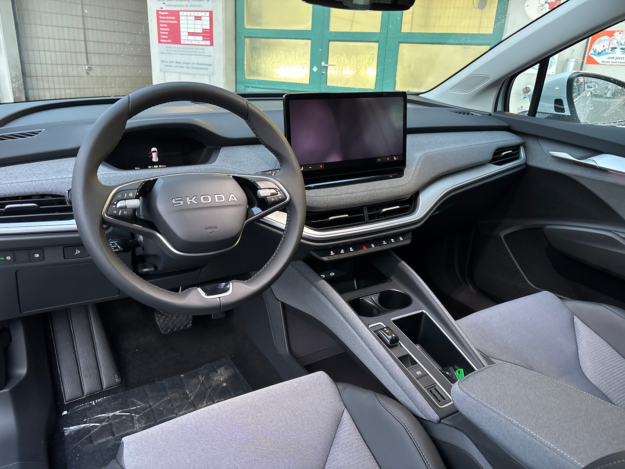 listing desktop thumbnail image 9