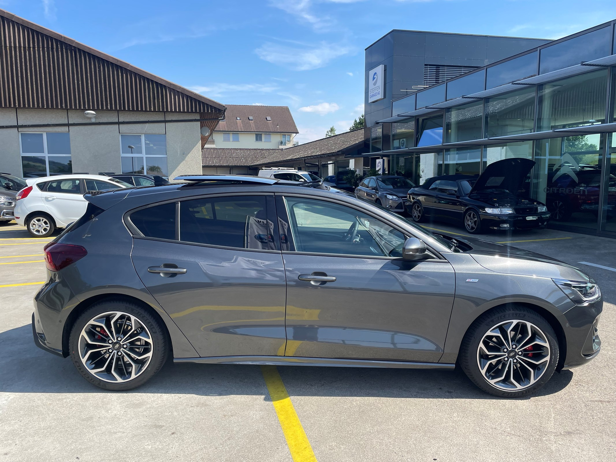 listing desktop thumbnail image 8