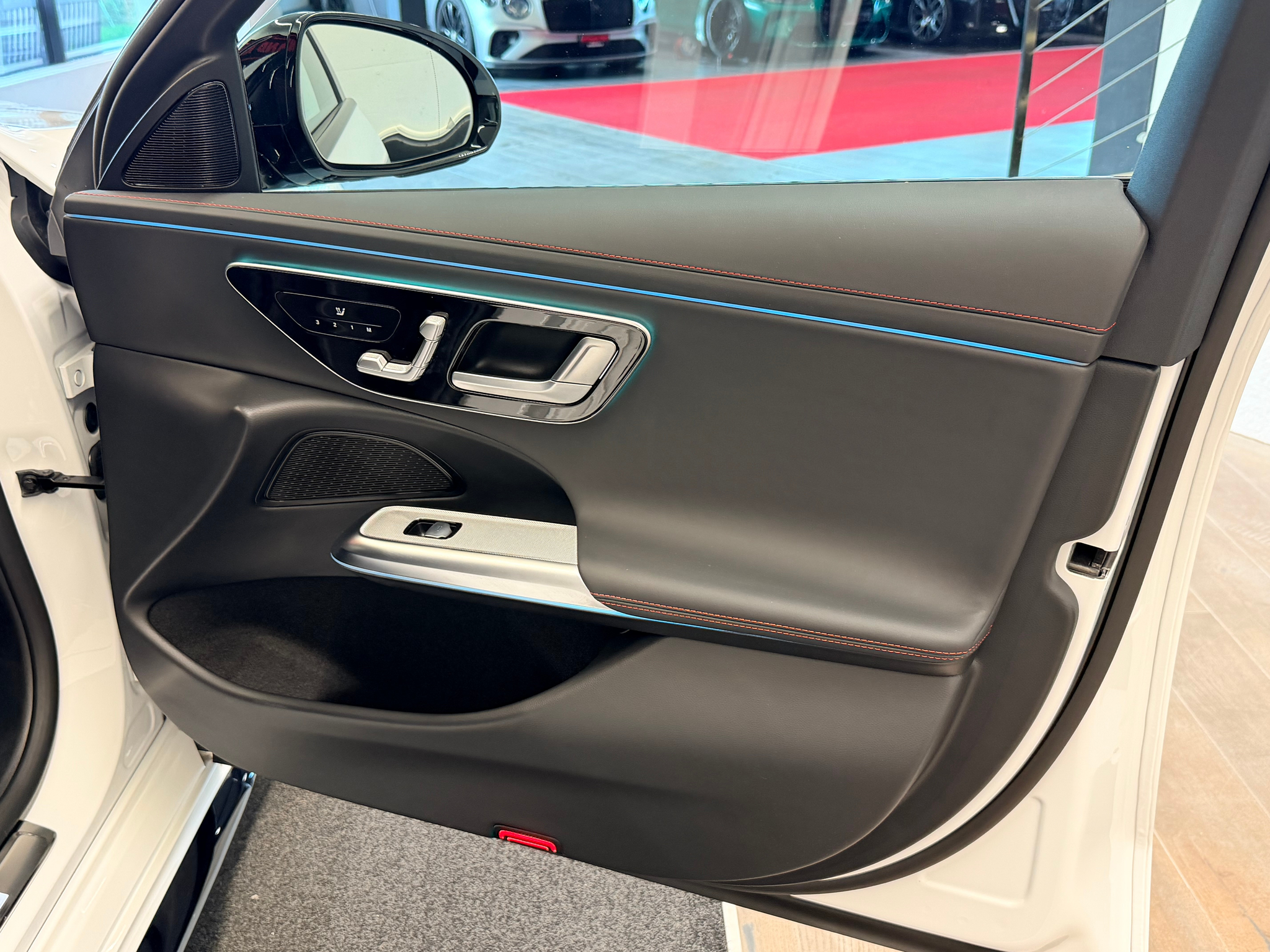 listing desktop thumbnail image 21