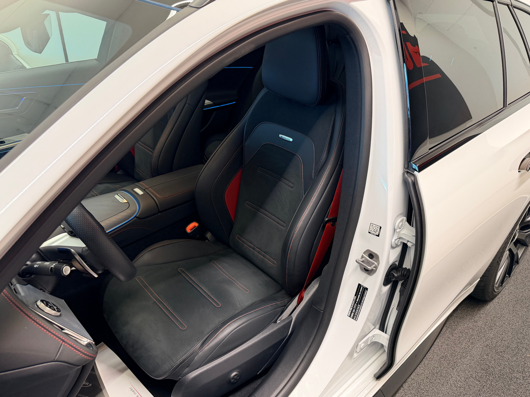 listing desktop thumbnail image 15