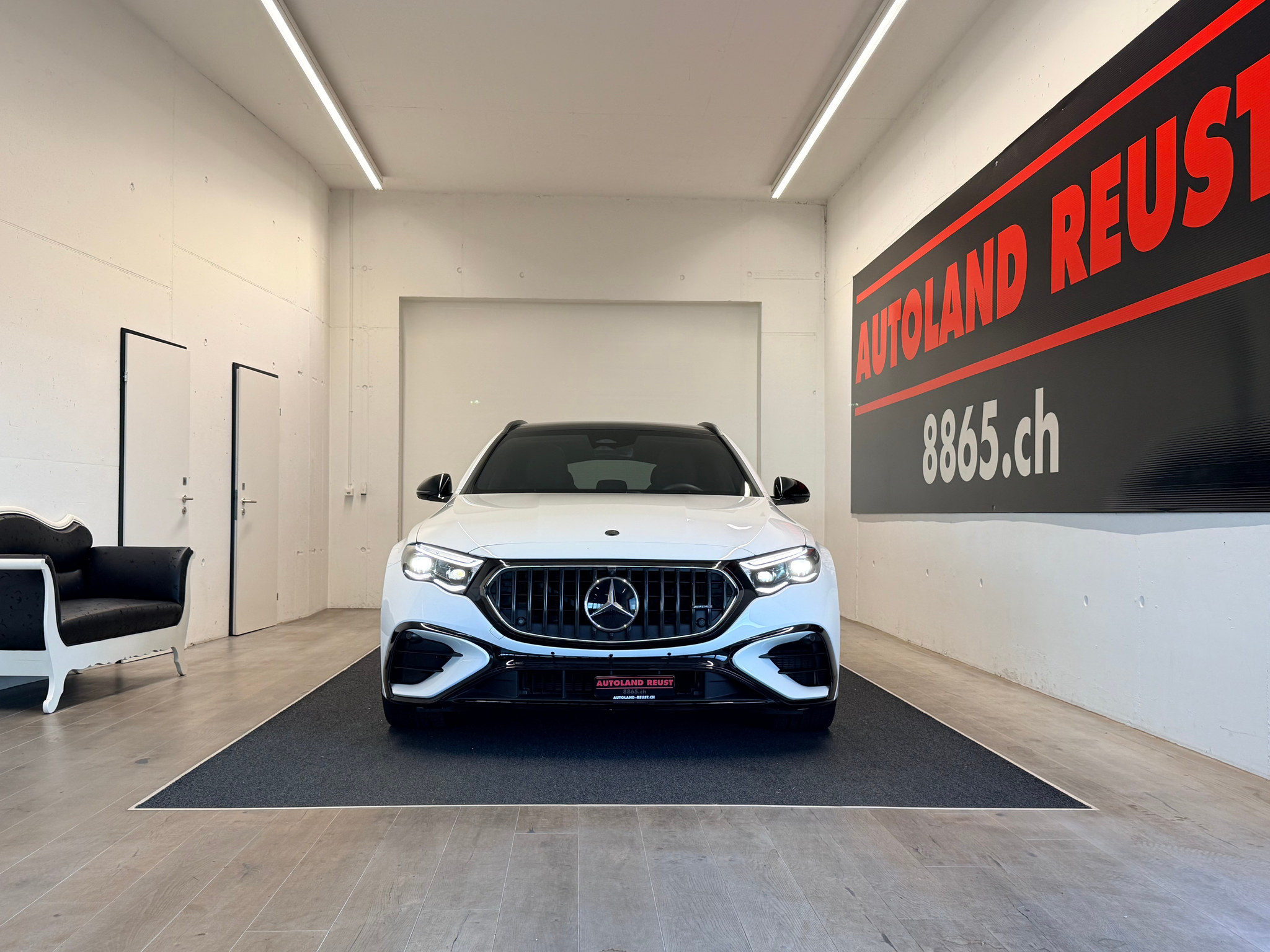 listing desktop thumbnail image 1