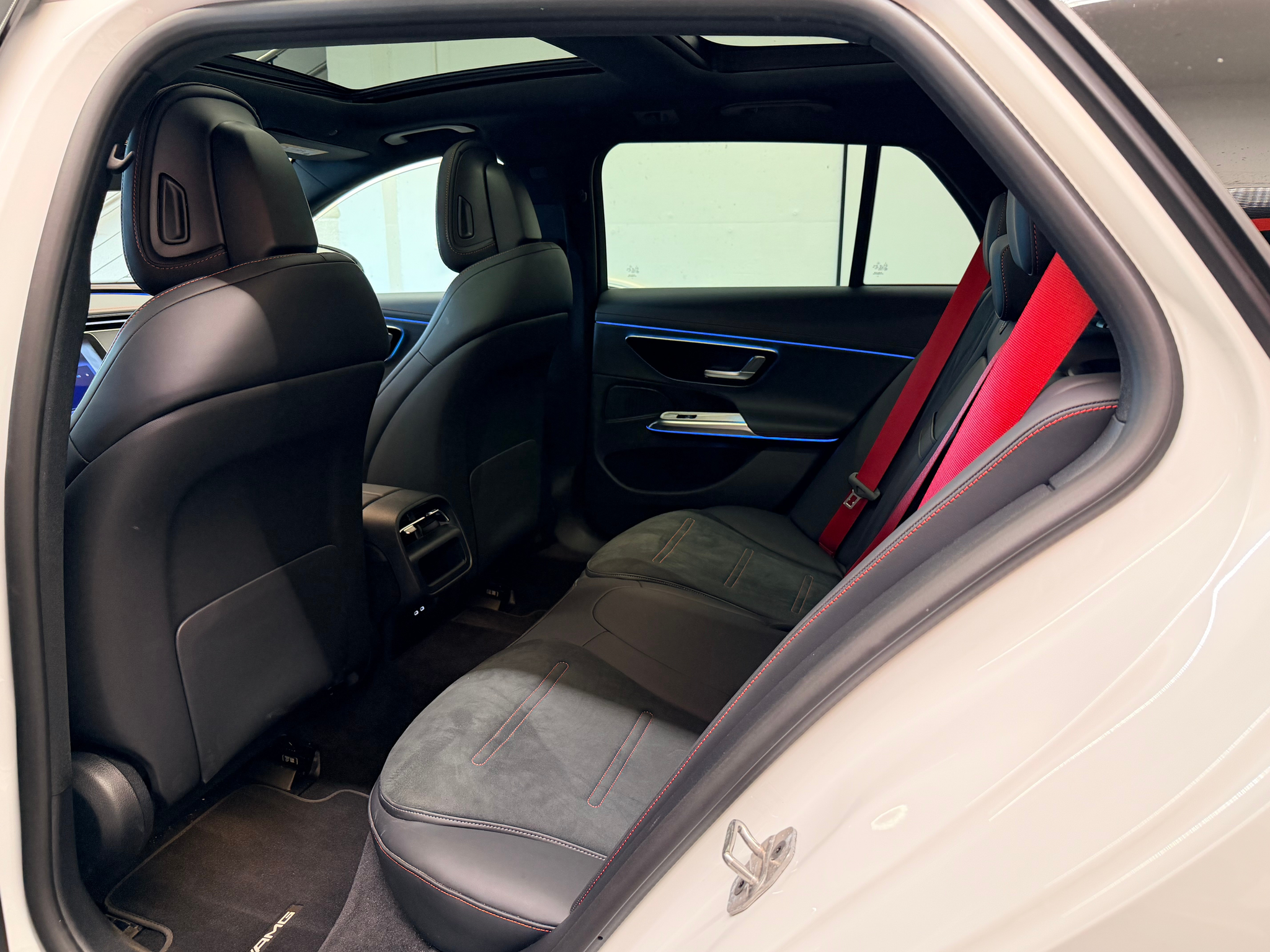 listing desktop thumbnail image 16