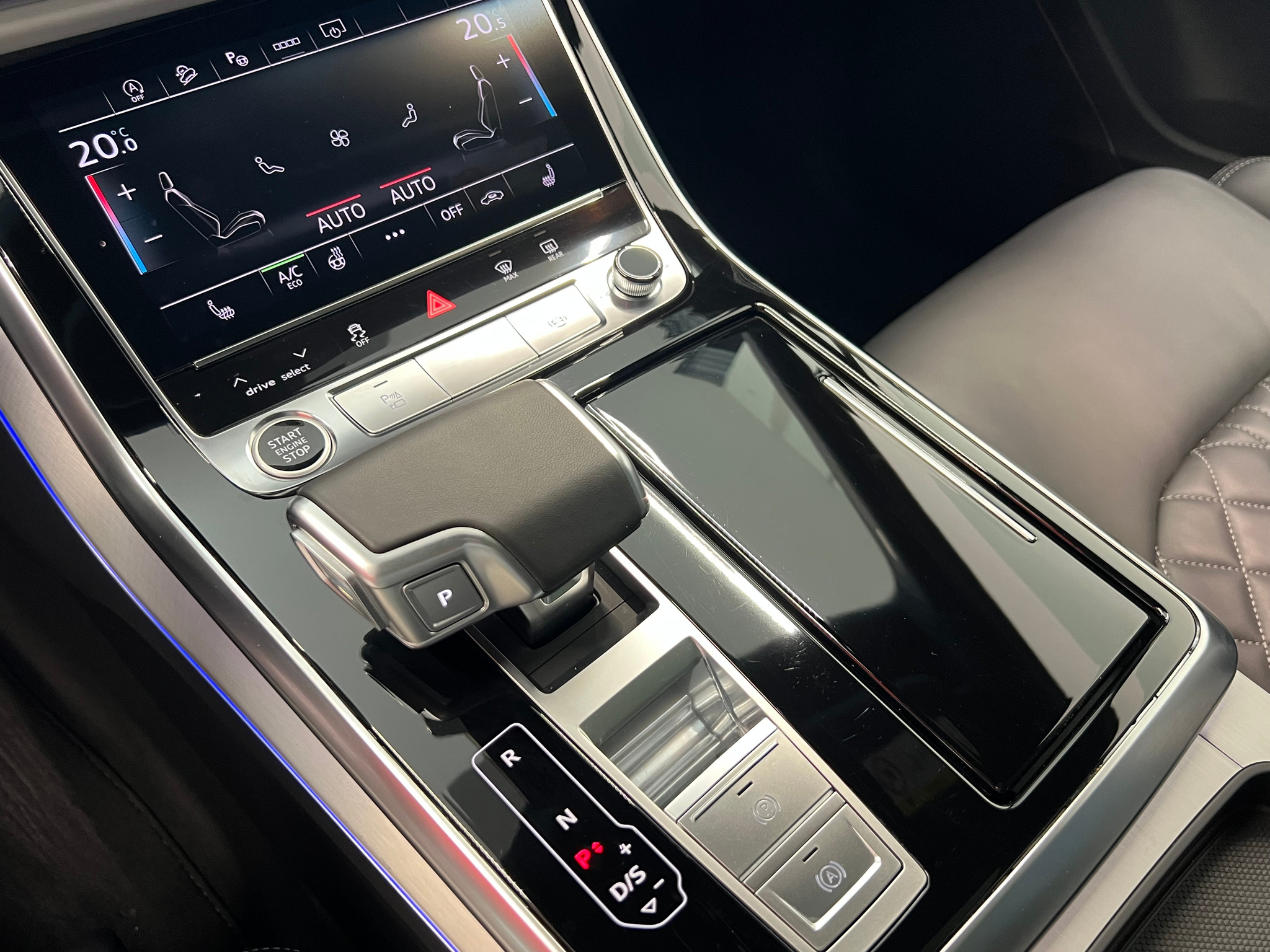 listing desktop thumbnail image 23