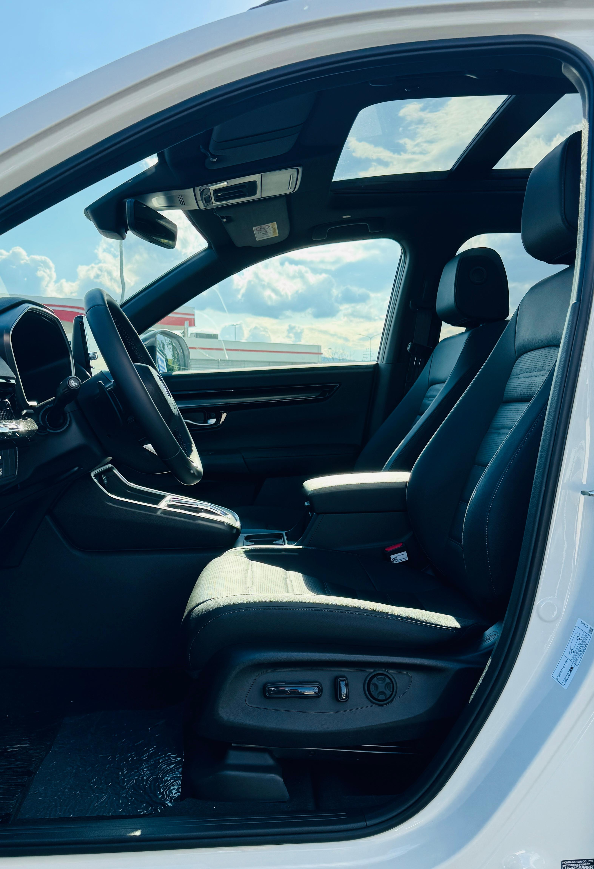 listing desktop thumbnail image 9