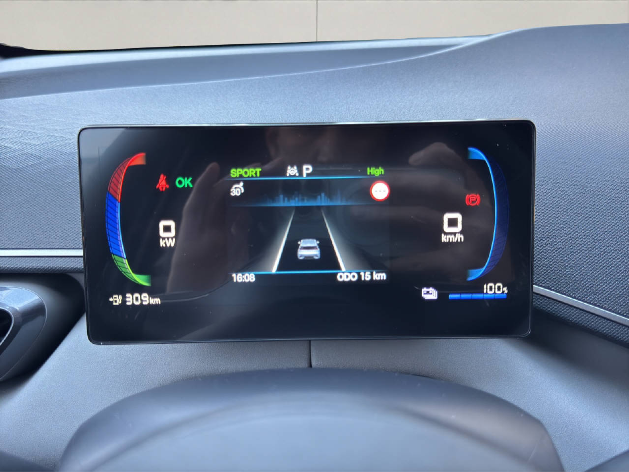 listing desktop thumbnail image 8