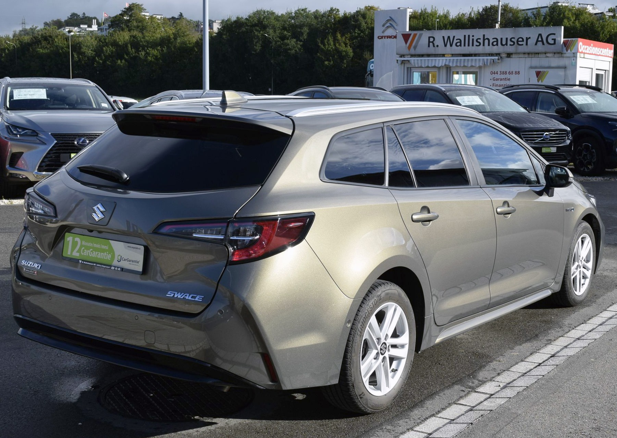 listing desktop thumbnail image 15