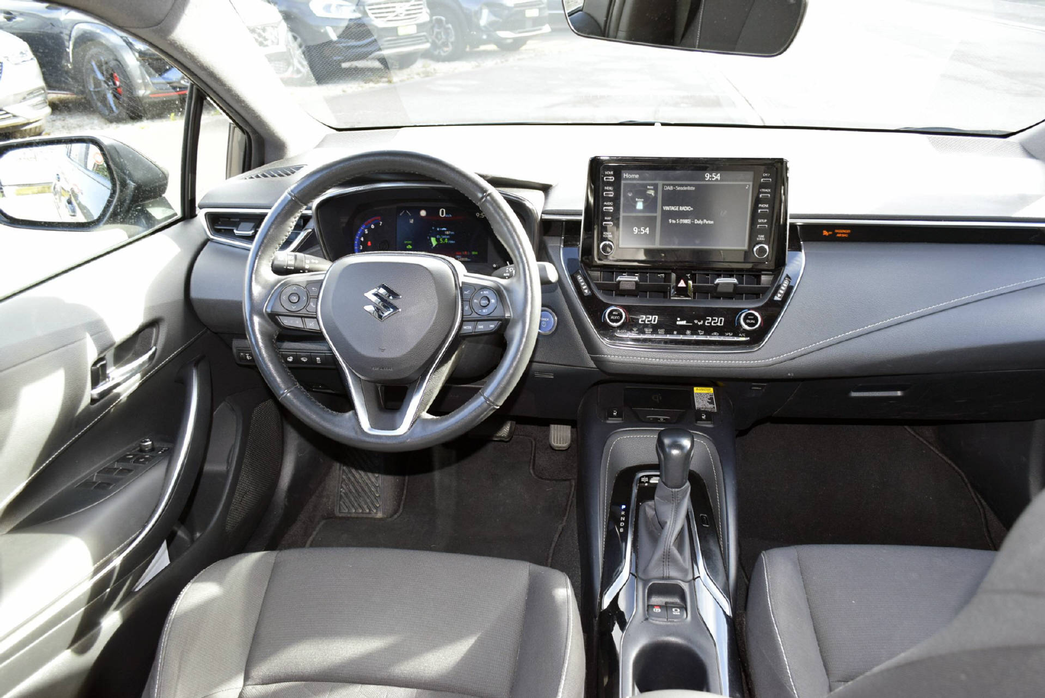 listing desktop thumbnail image 4