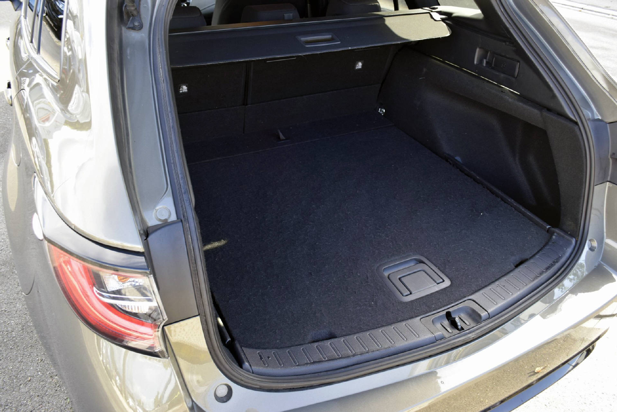 listing desktop thumbnail image 12