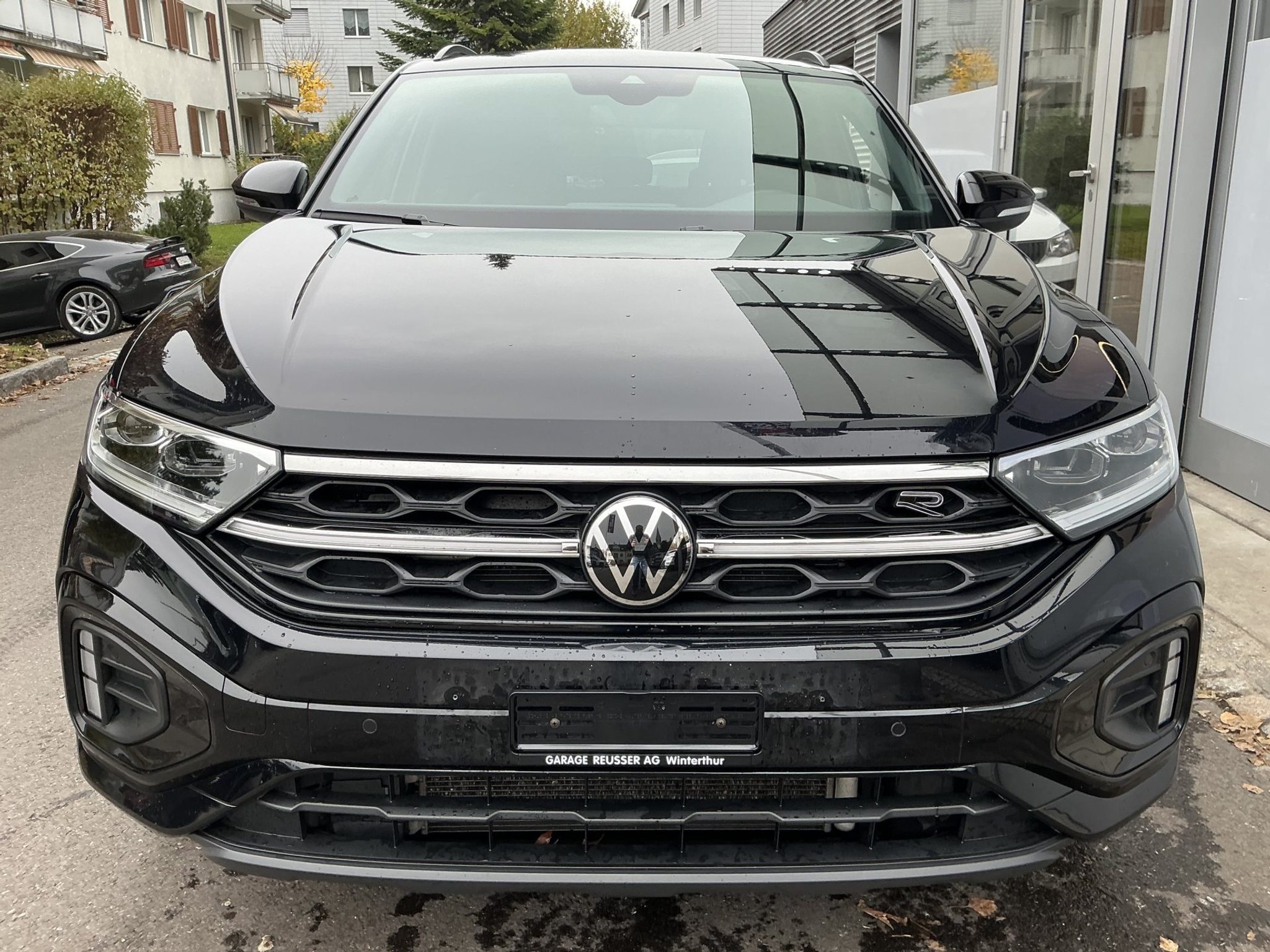 listing desktop thumbnail image 1