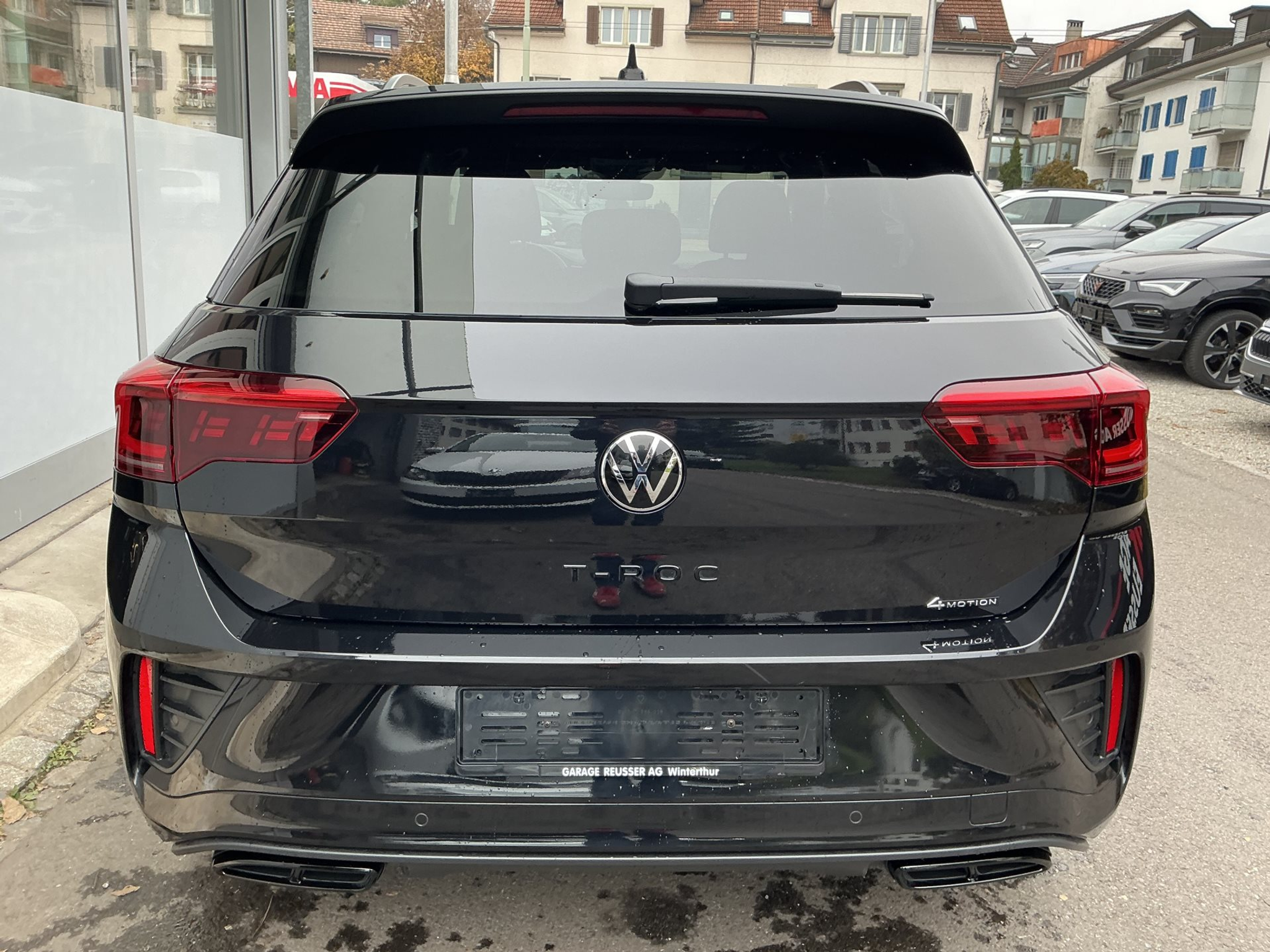 listing desktop thumbnail image 4