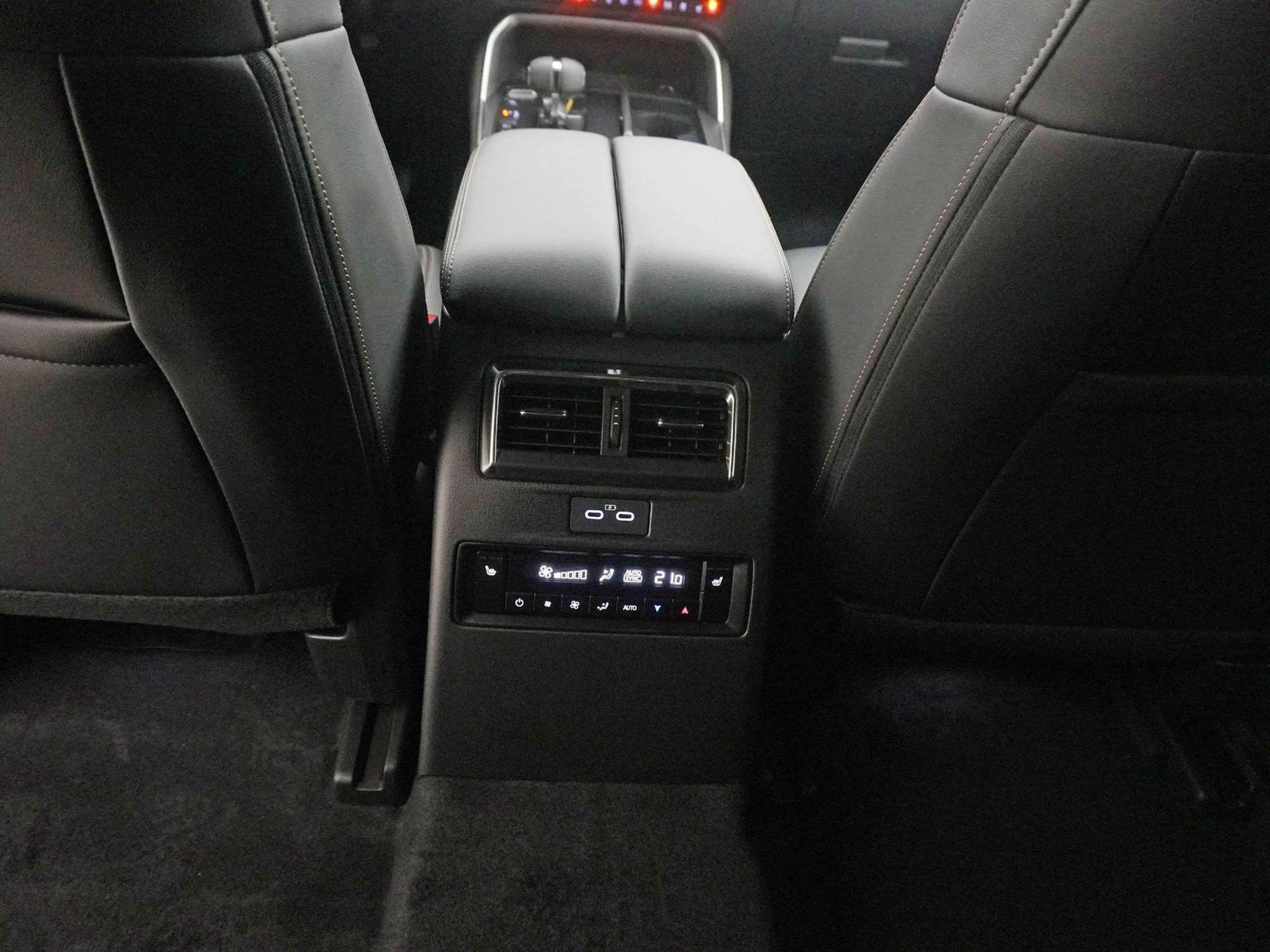 listing desktop thumbnail image 17