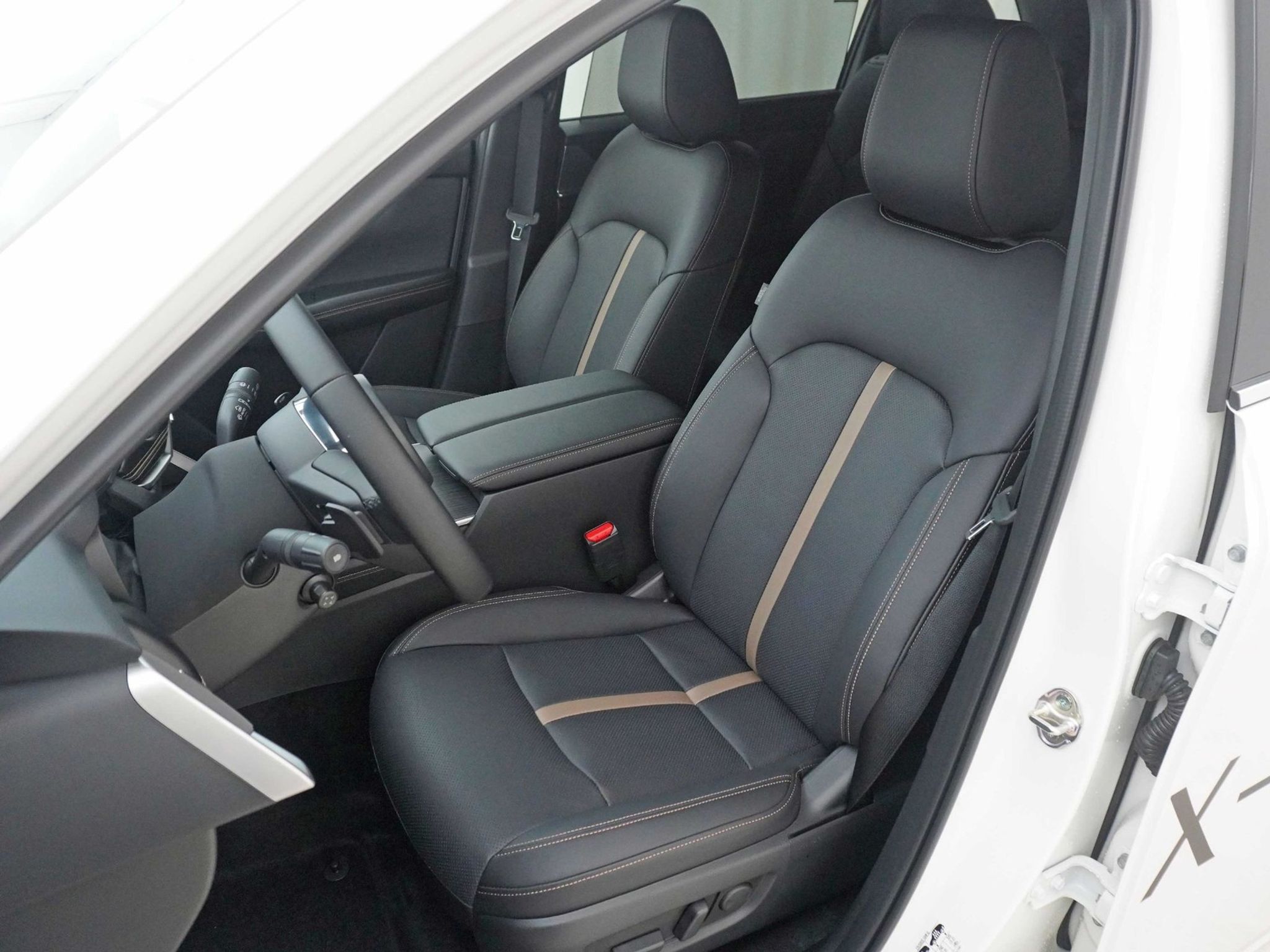 listing desktop thumbnail image 6