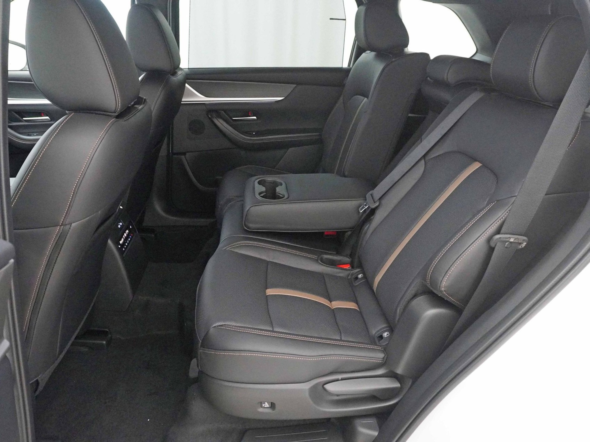 listing desktop thumbnail image 20