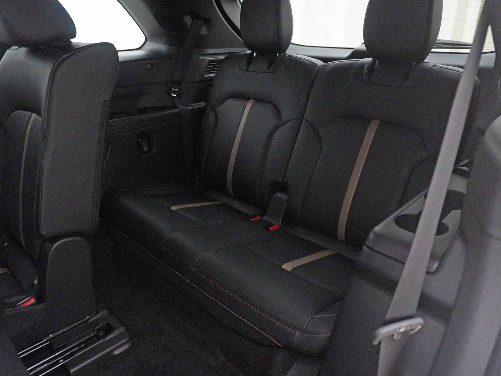 listing desktop thumbnail image 21