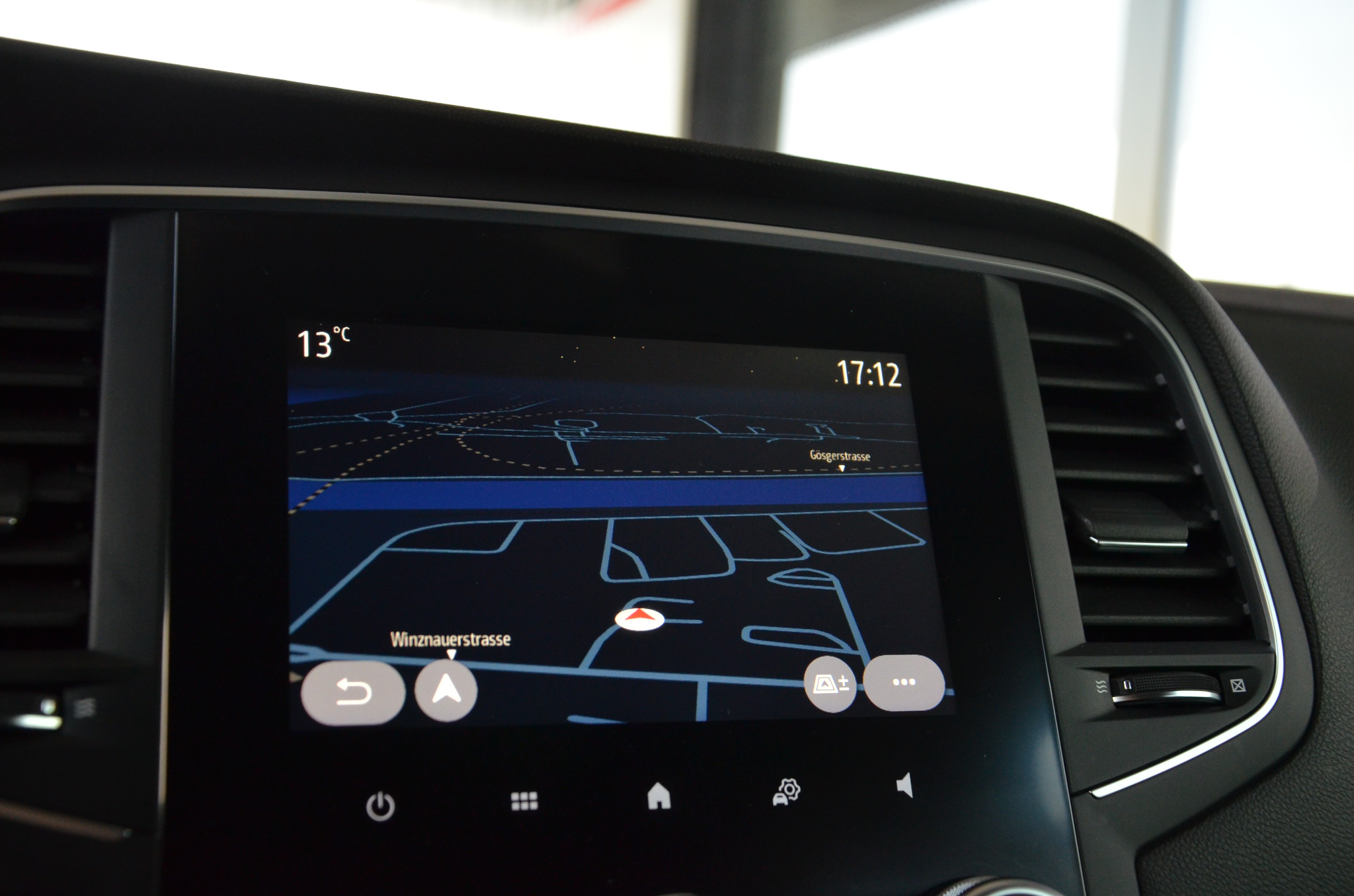 listing desktop thumbnail image 20