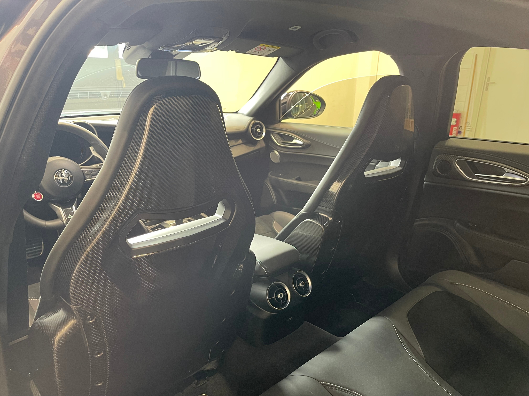 listing desktop thumbnail image 11