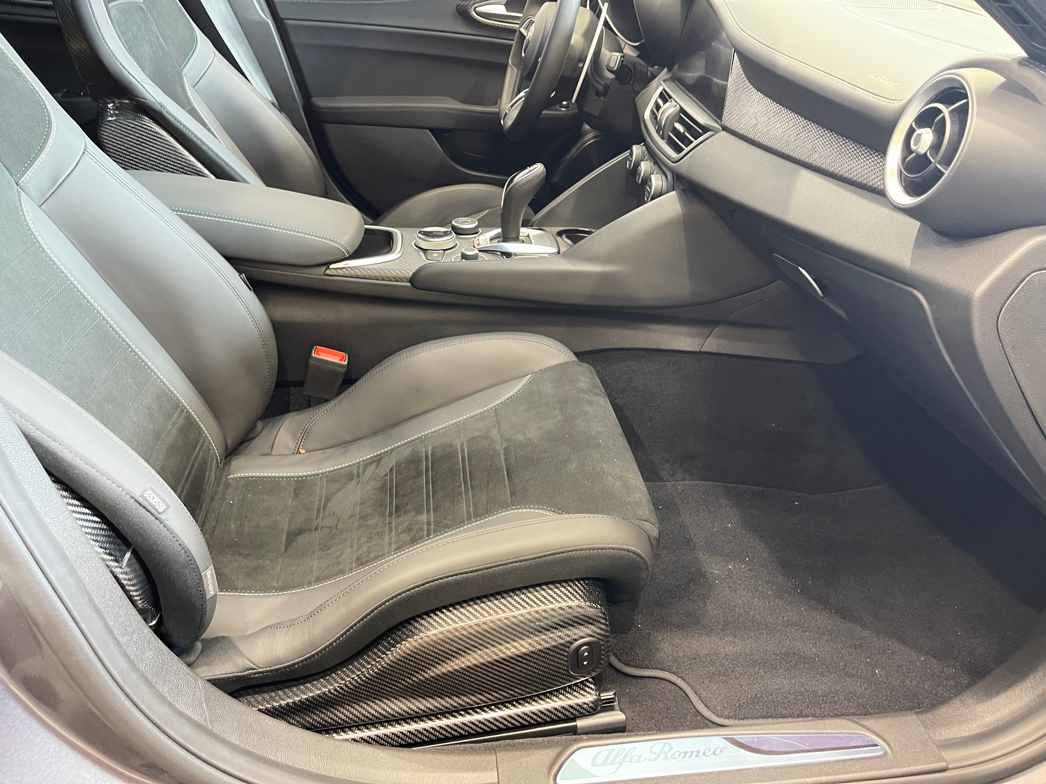 listing desktop thumbnail image 14