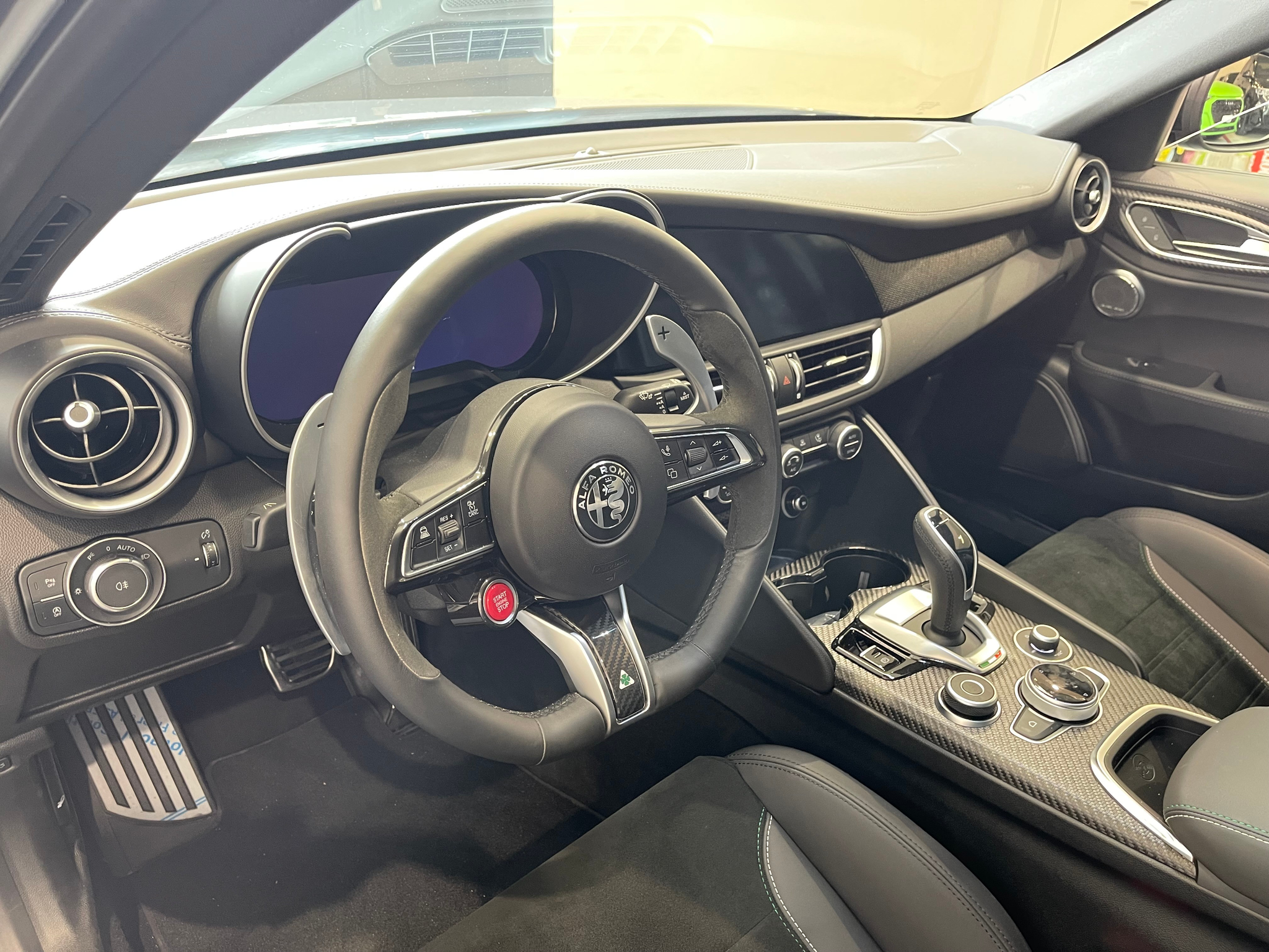 listing desktop thumbnail image 9