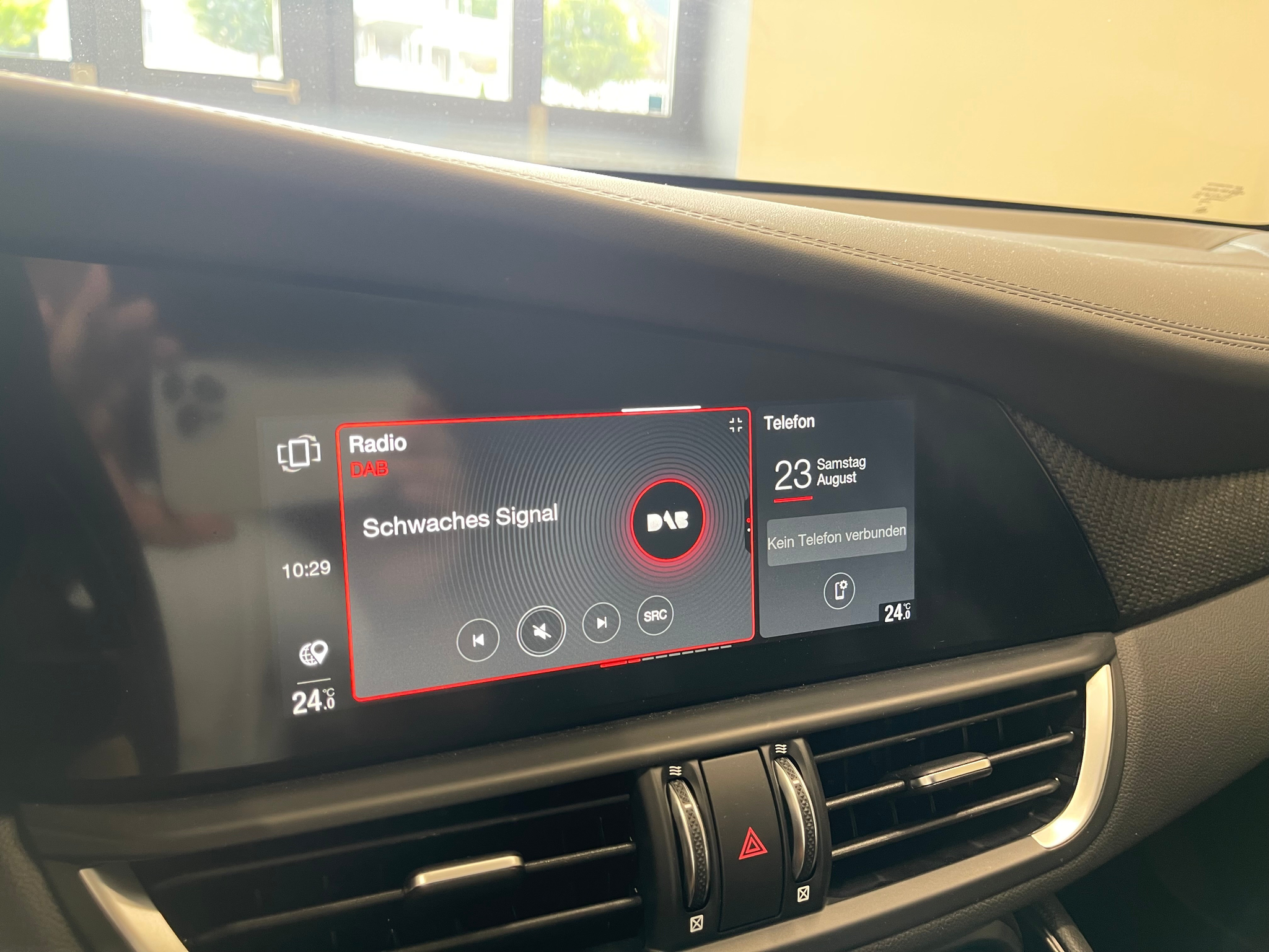 listing desktop thumbnail image 23