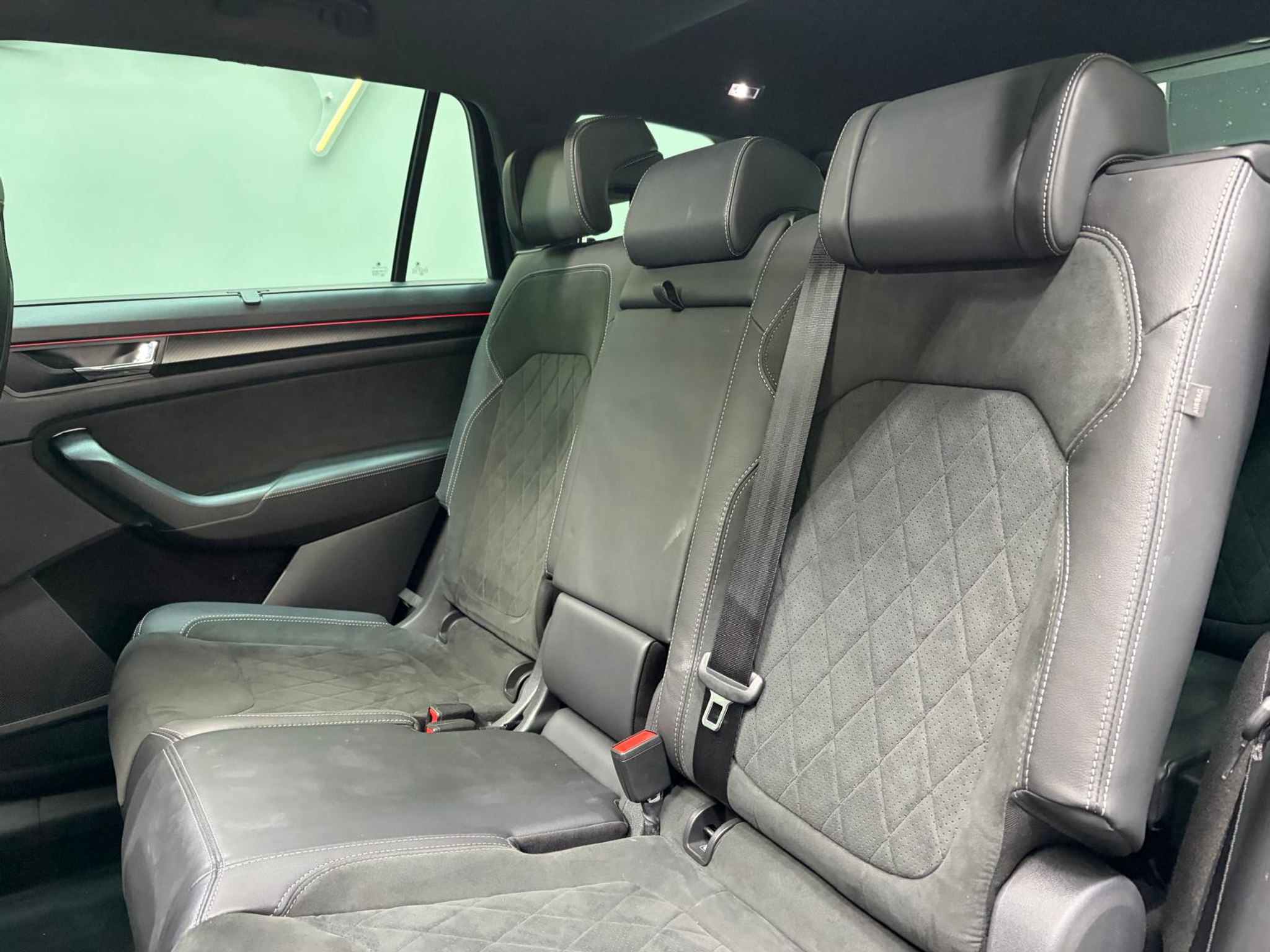 listing desktop thumbnail image 10