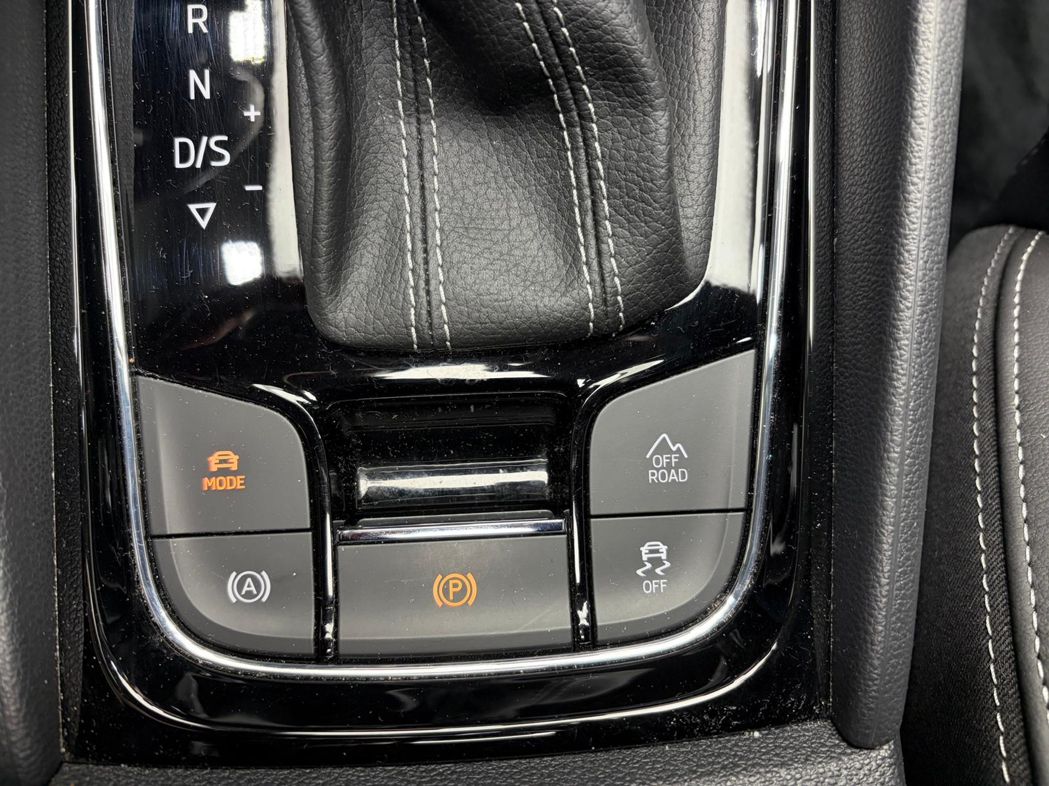 listing desktop thumbnail image 24