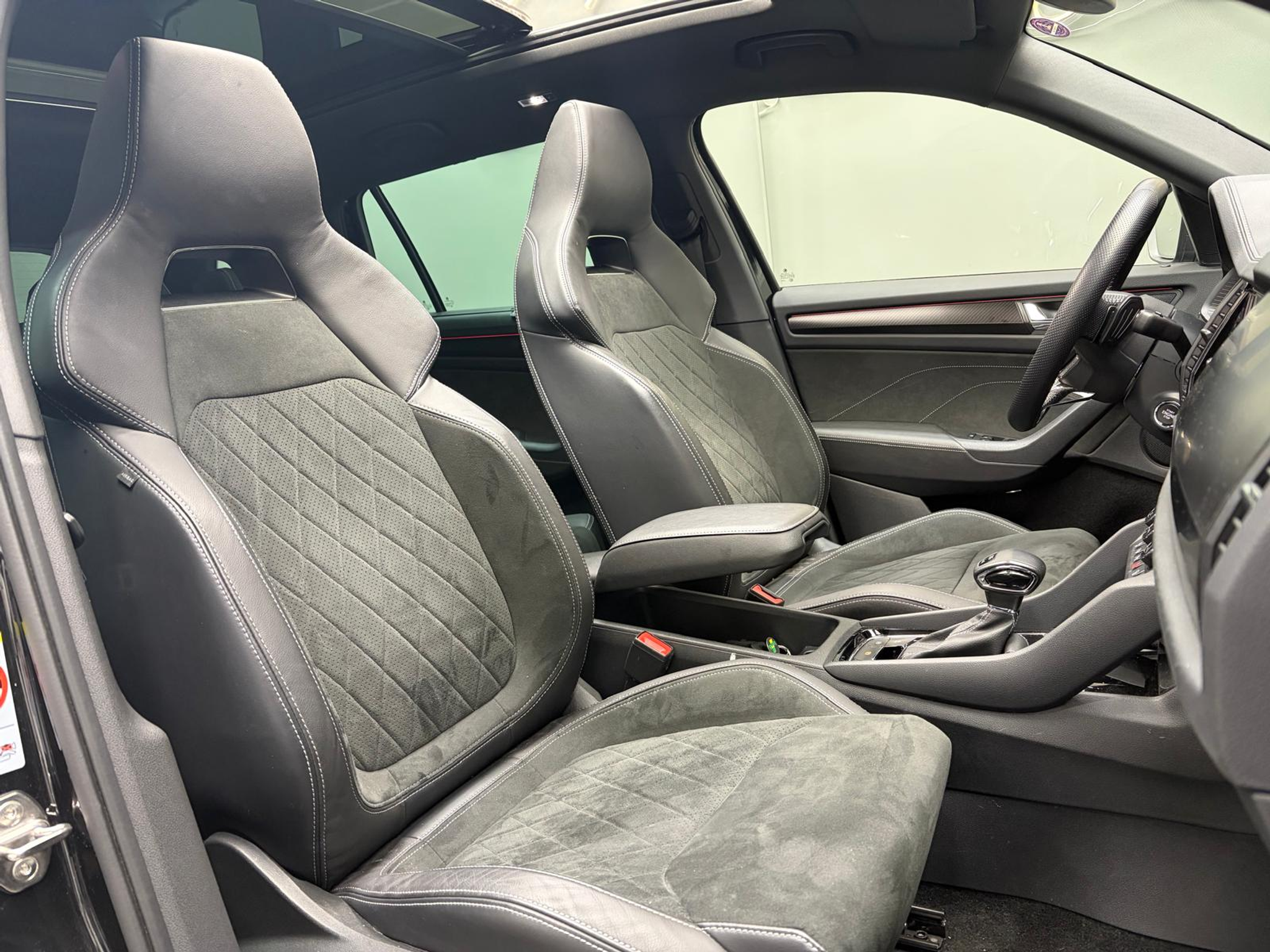 listing desktop thumbnail image 13