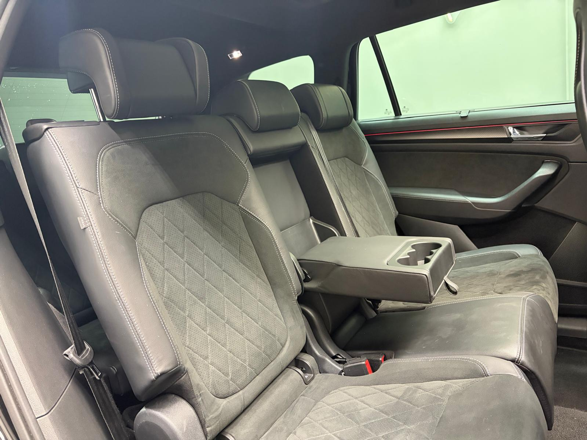 listing desktop thumbnail image 15