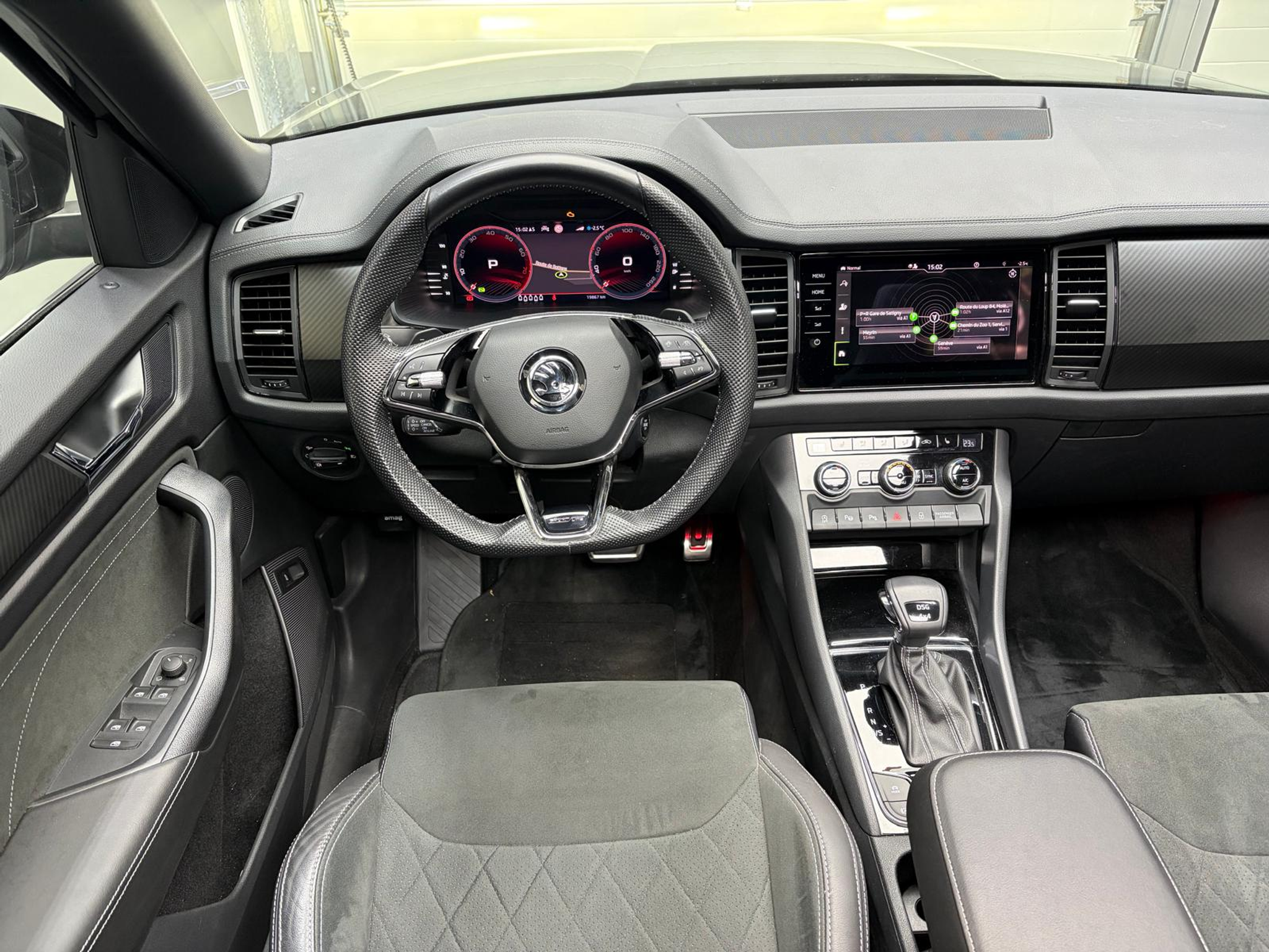 listing desktop thumbnail image 17