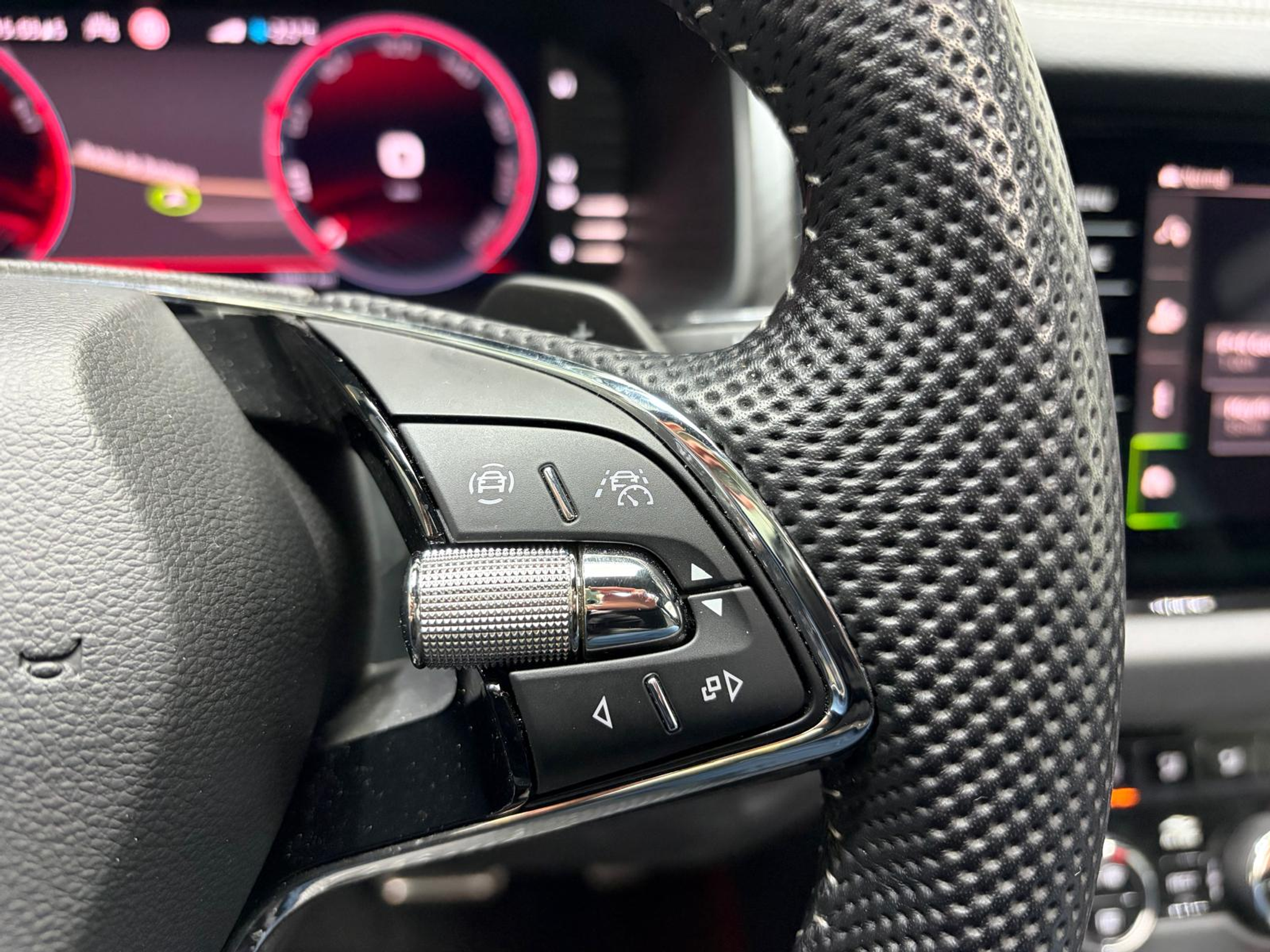 listing desktop thumbnail image 20