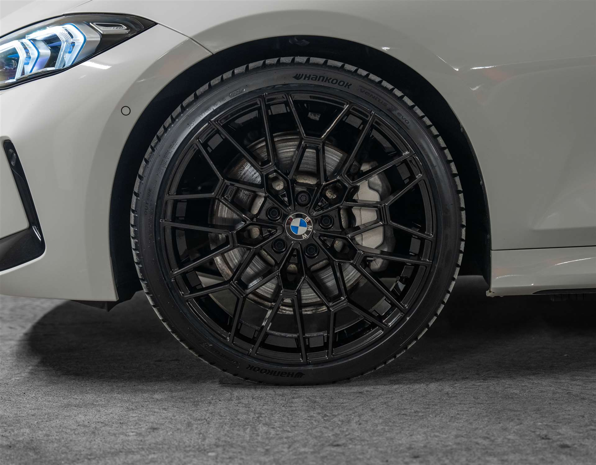 listing desktop thumbnail image 15