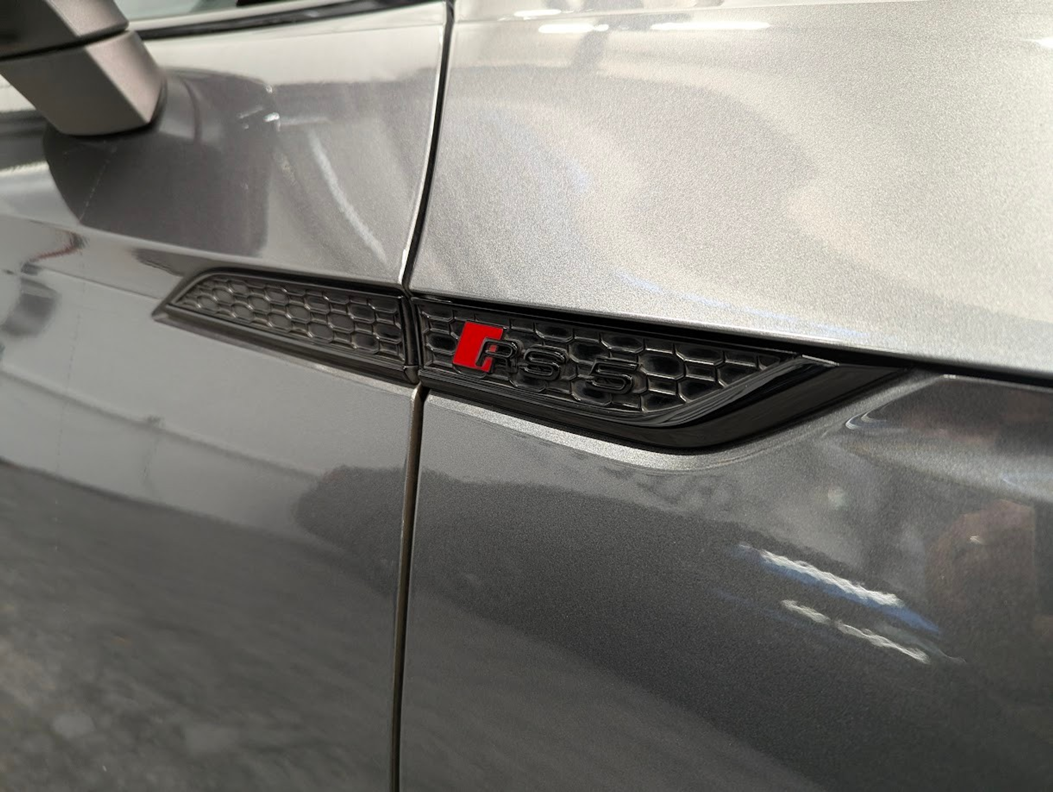 listing desktop thumbnail image 3