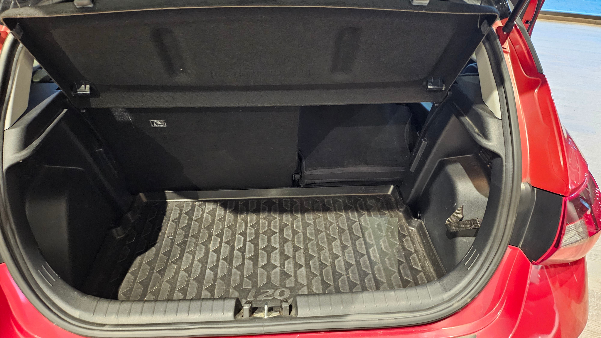 listing desktop thumbnail image 22