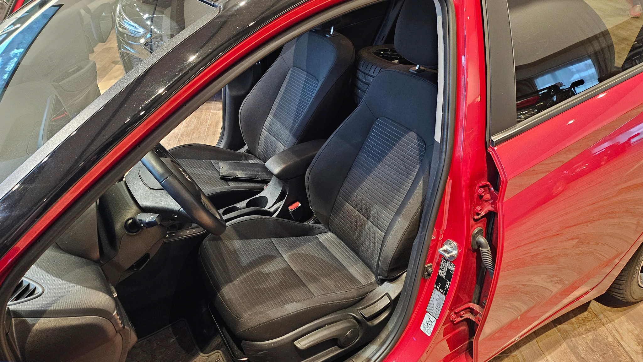 listing desktop thumbnail image 21