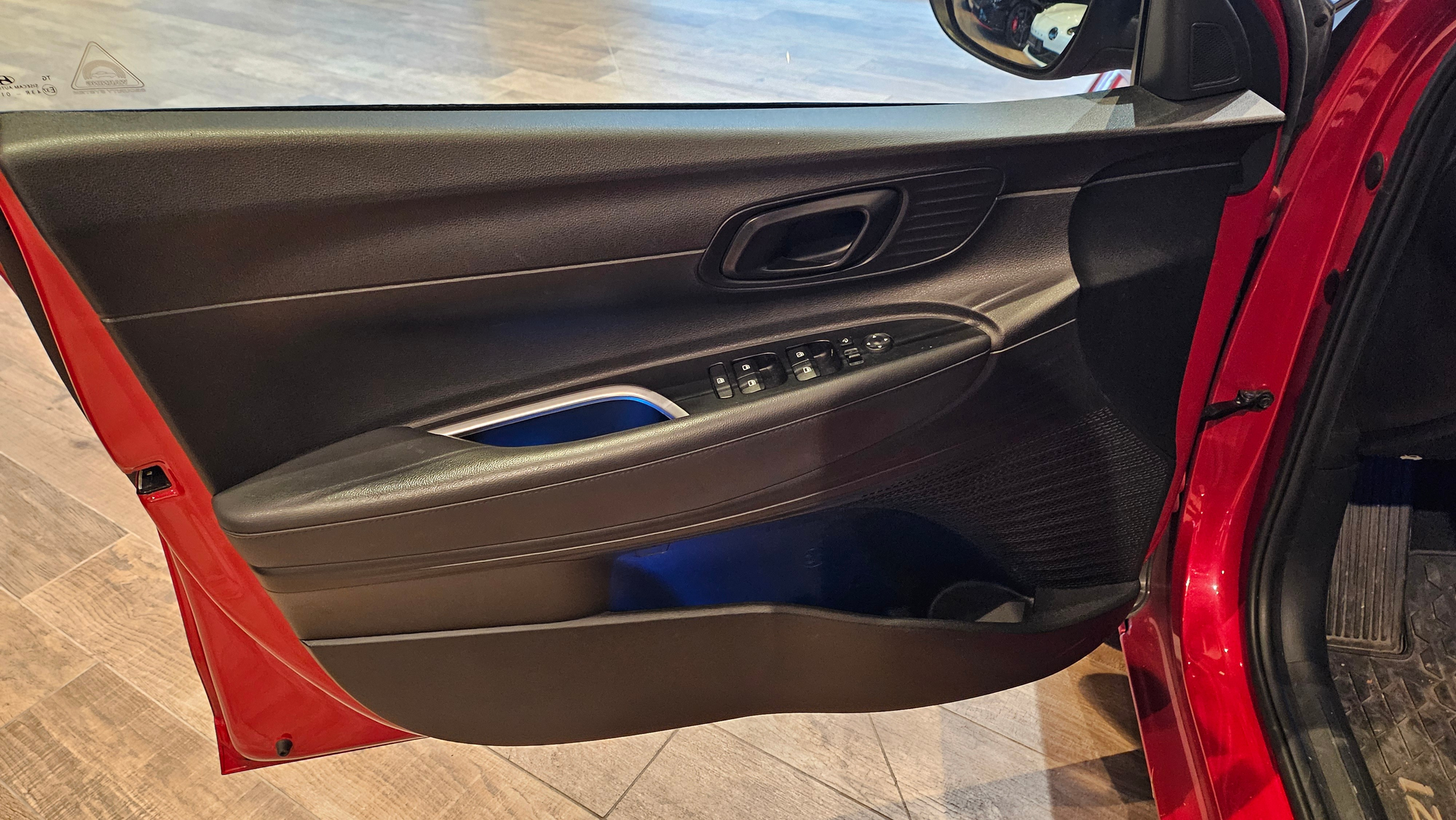 listing desktop thumbnail image 20