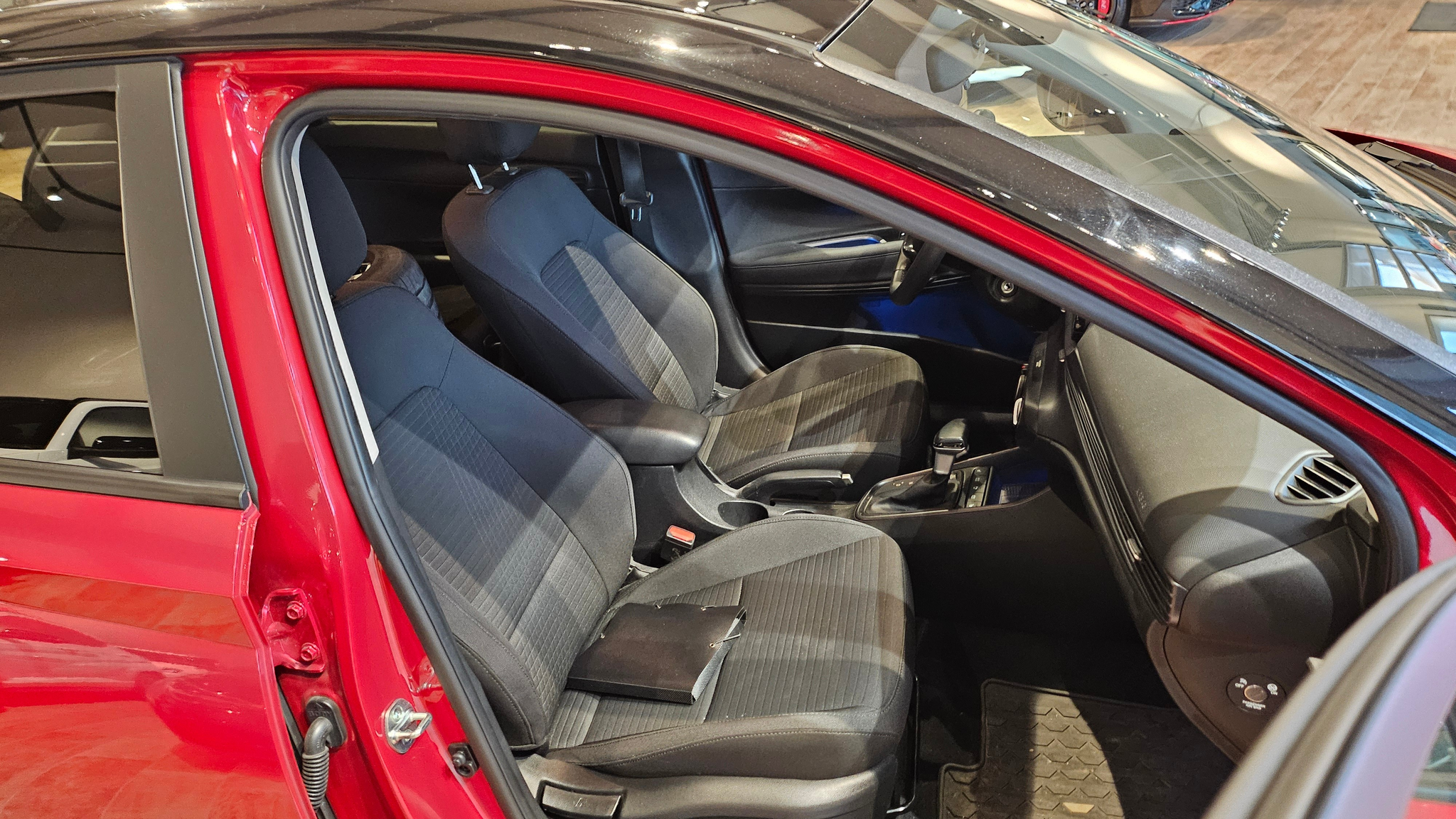 listing desktop thumbnail image 17