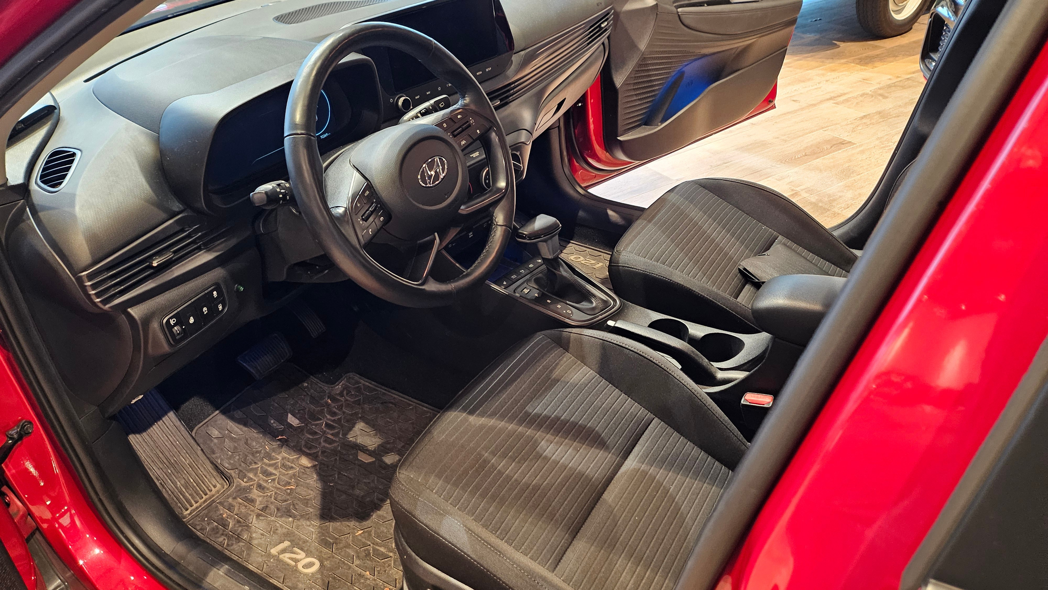 listing desktop thumbnail image 19