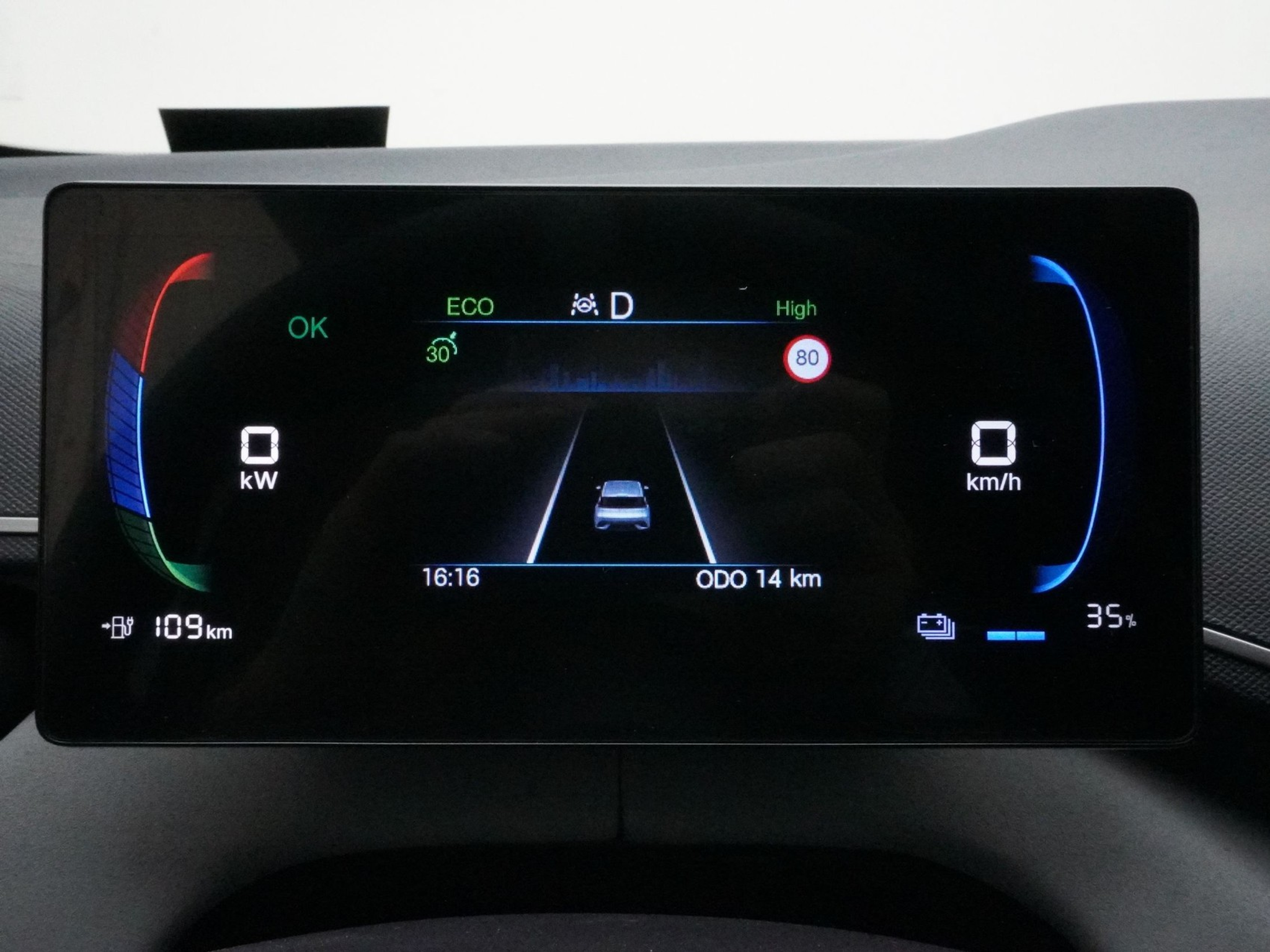 listing desktop thumbnail image 16