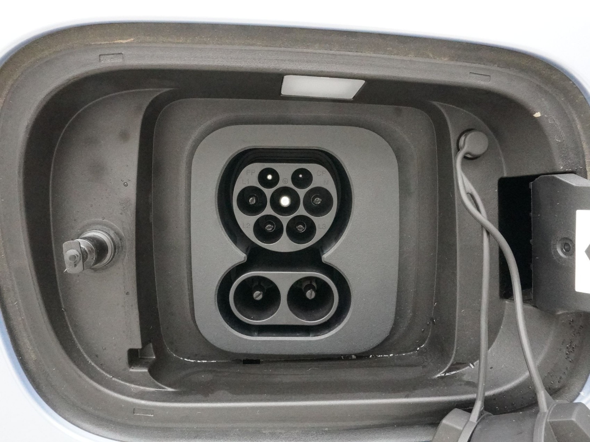 listing desktop thumbnail image 25