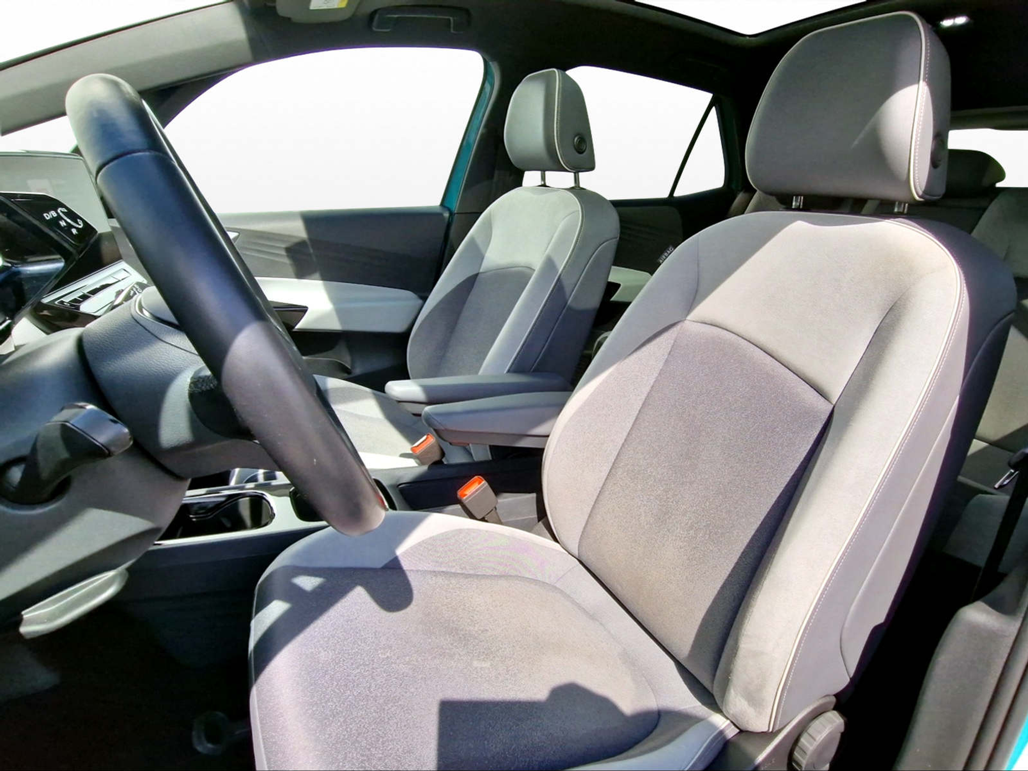 listing desktop thumbnail image 7