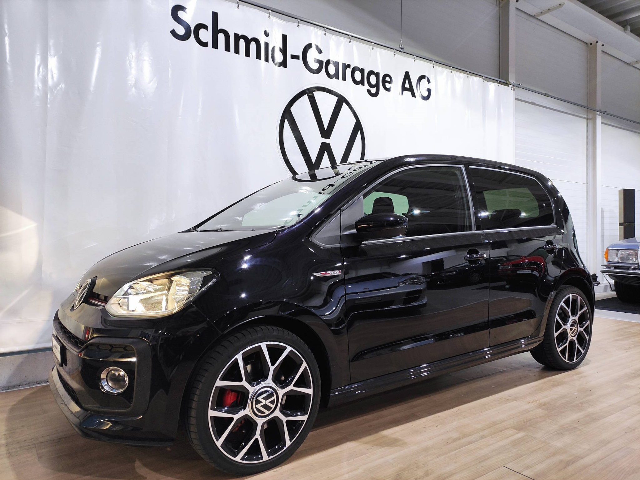 car-image-1