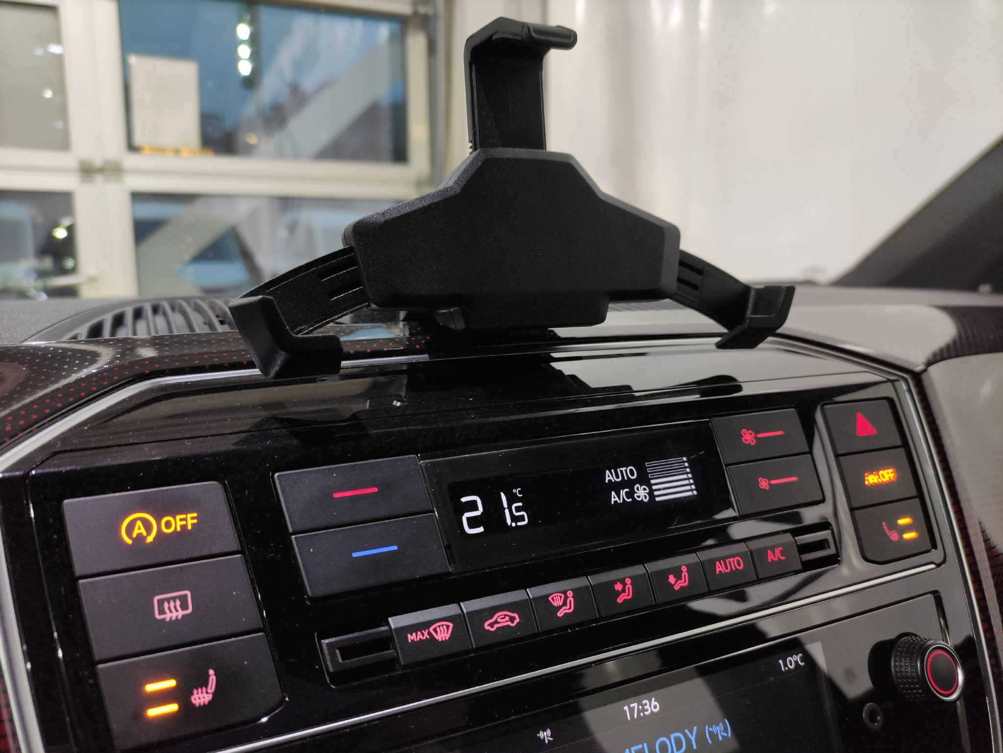 listing desktop thumbnail image 8