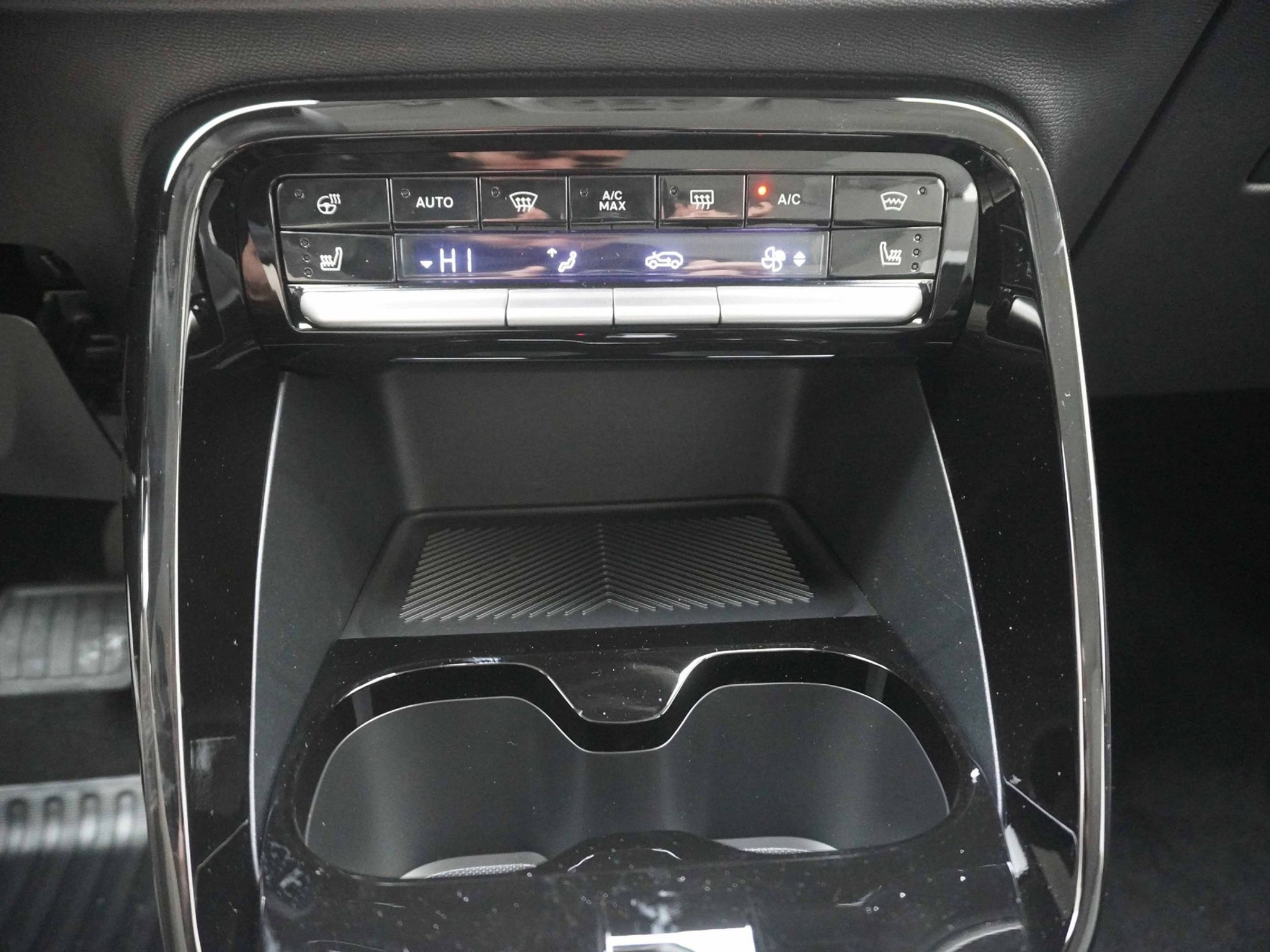 listing desktop thumbnail image 12