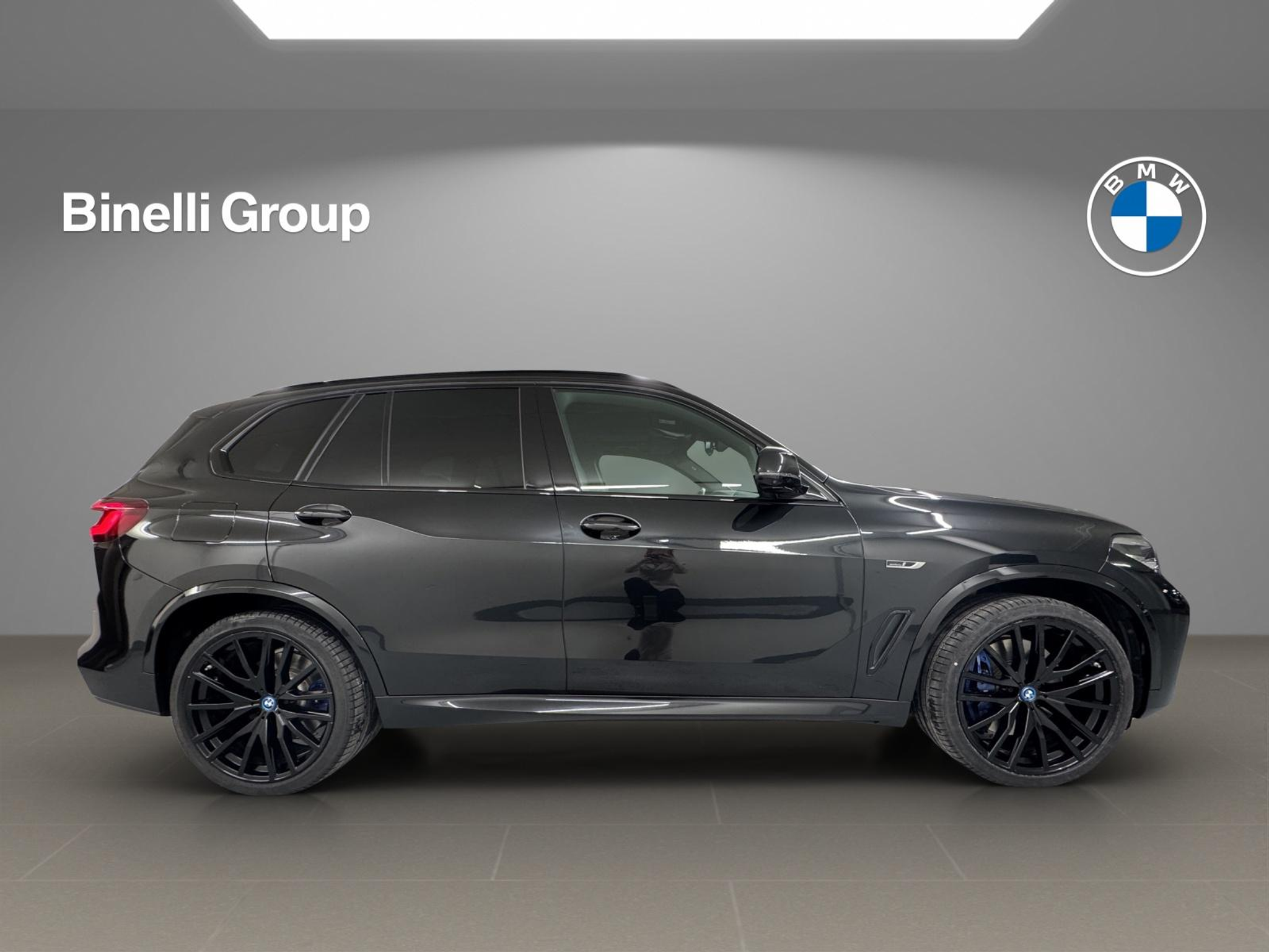 listing desktop thumbnail image 5