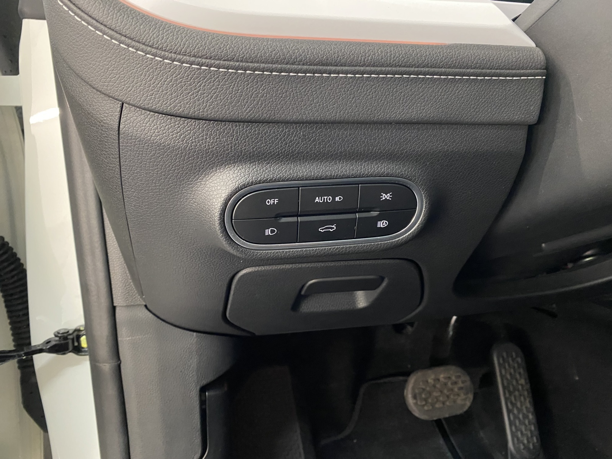 listing desktop thumbnail image 10