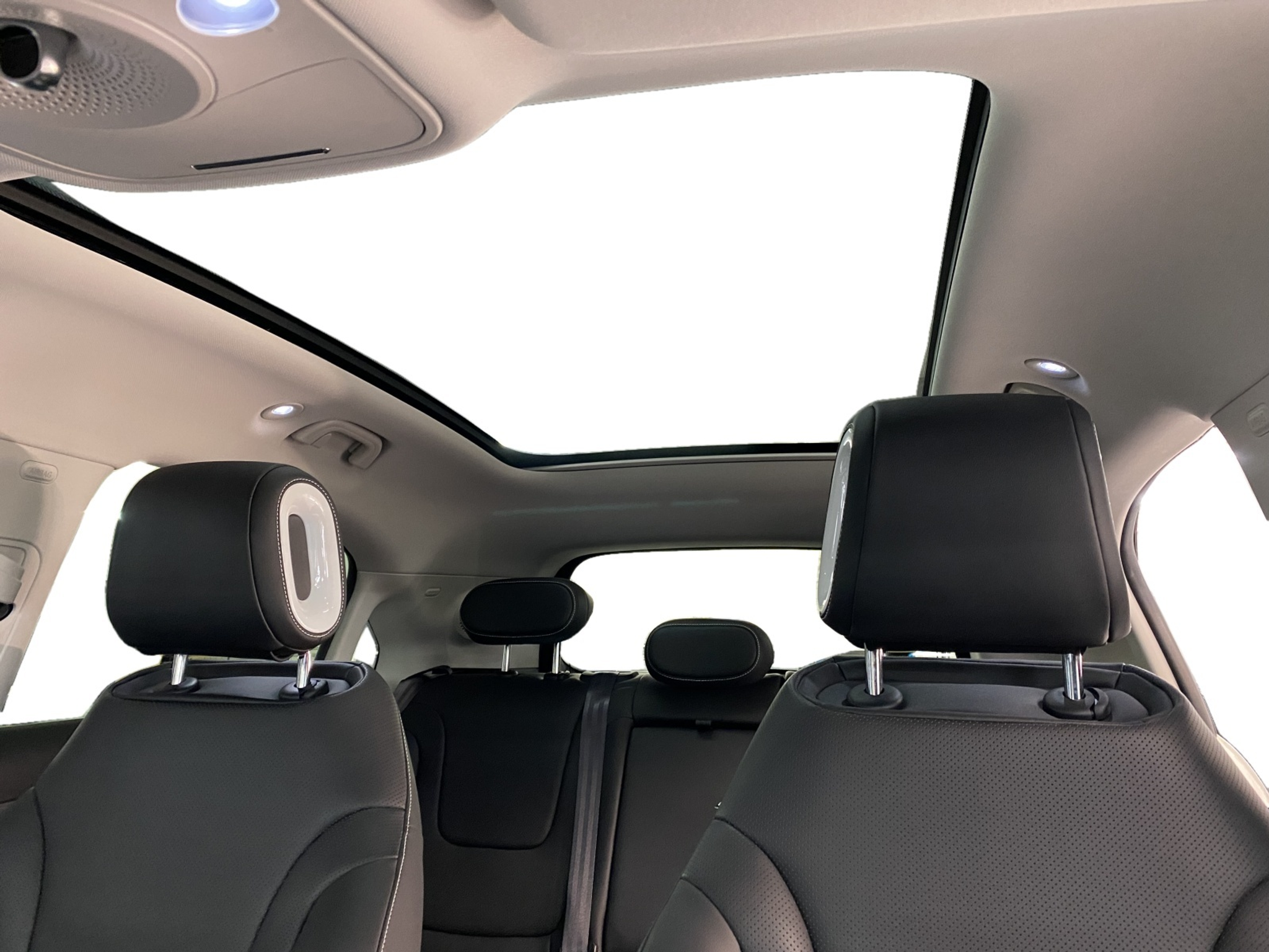 listing desktop thumbnail image 11