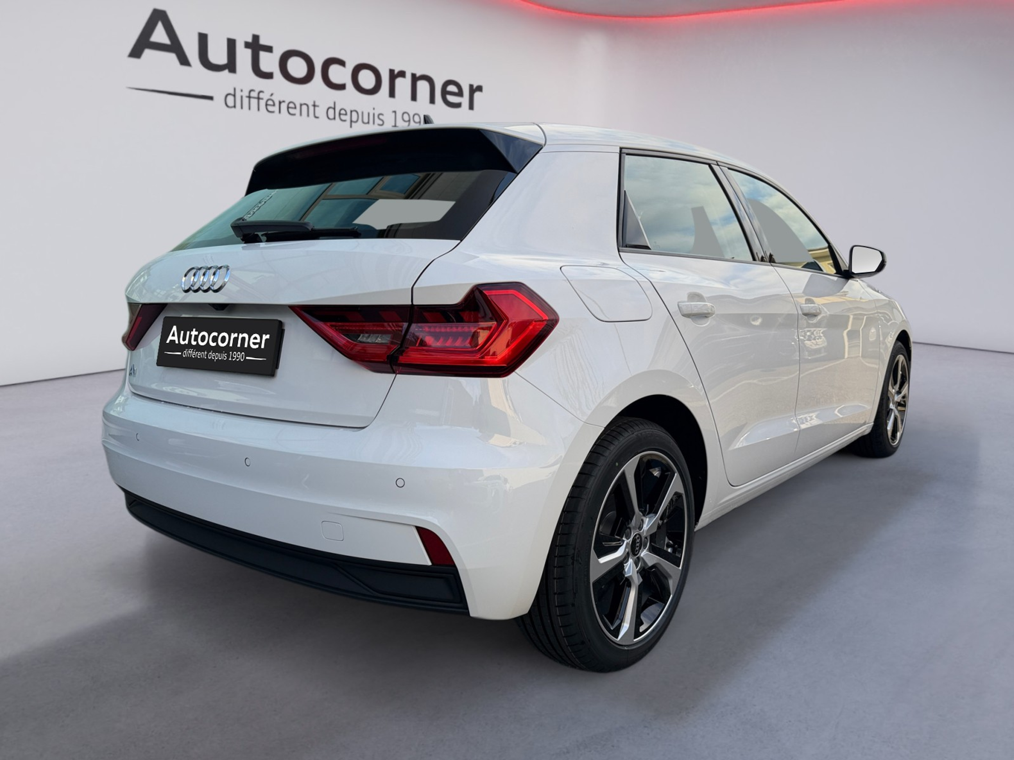 listing desktop thumbnail image 4