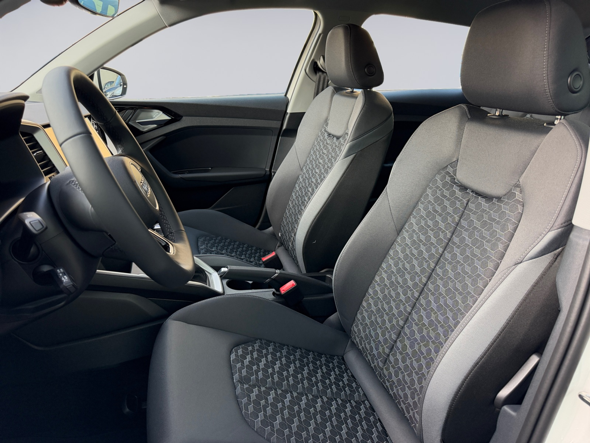 listing desktop thumbnail image 6