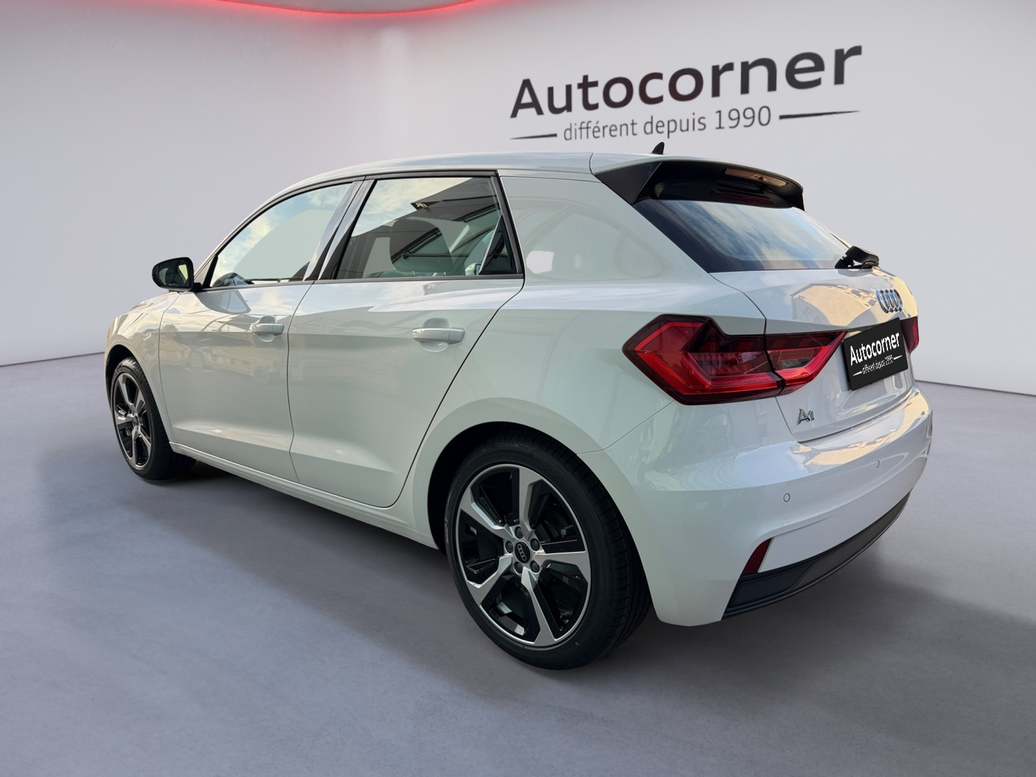 listing desktop thumbnail image 2