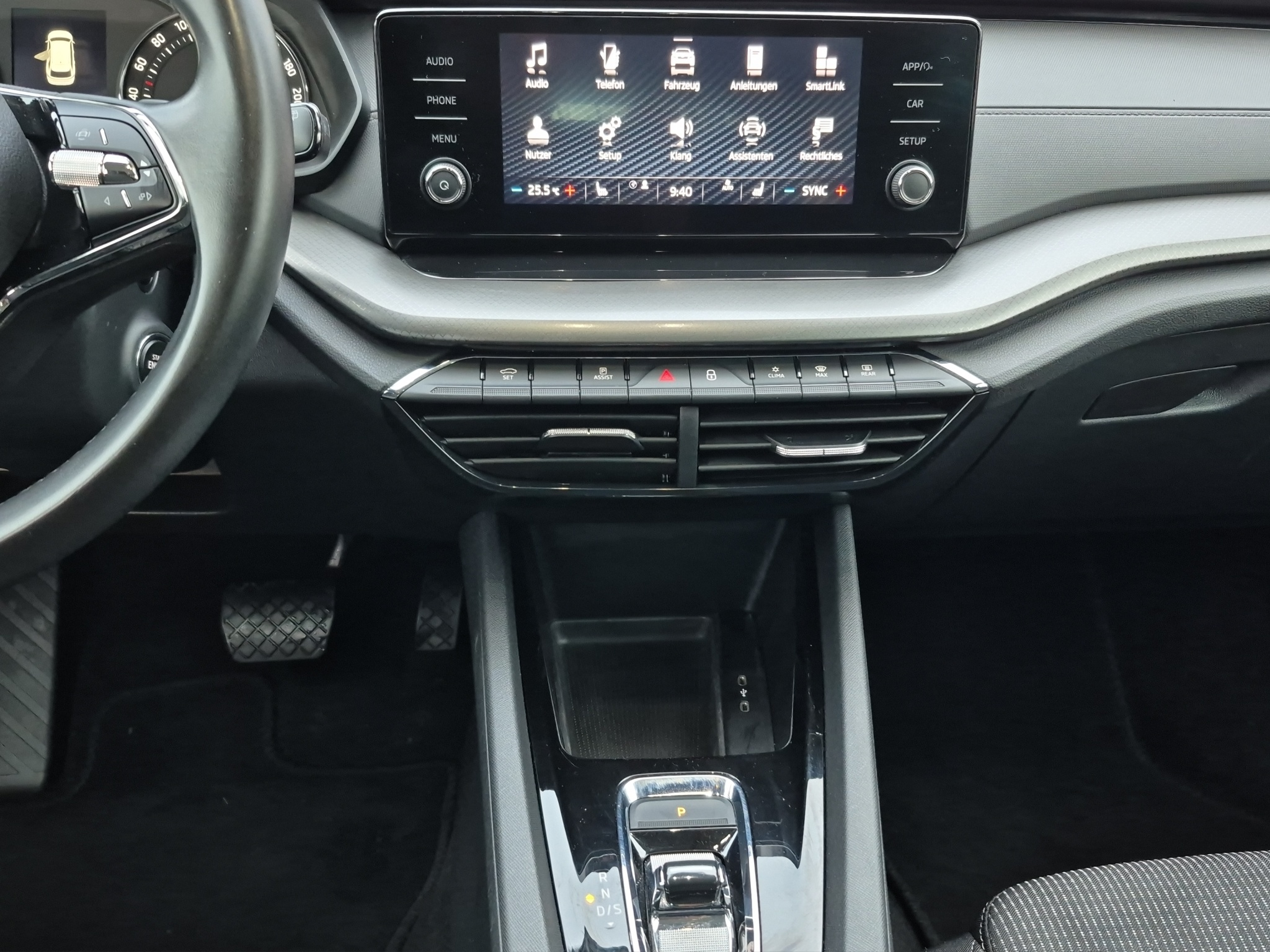 listing desktop thumbnail image 9